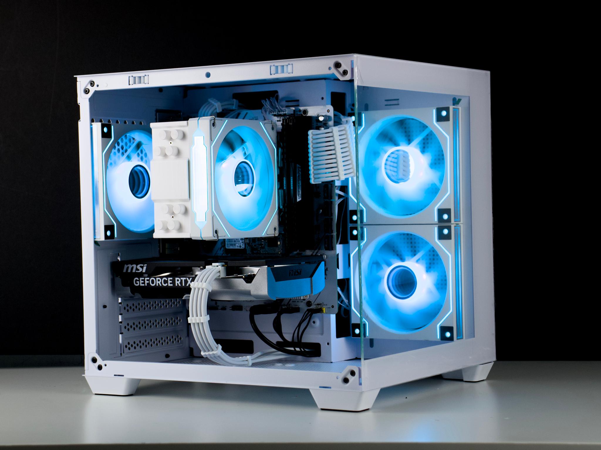 ホワイトゲーミングPC Ryzen 5 9600X TECHWHIZ CrystalForge PC ( AMD Ryzen 5 9600X RTX 5060 32 GB RAM