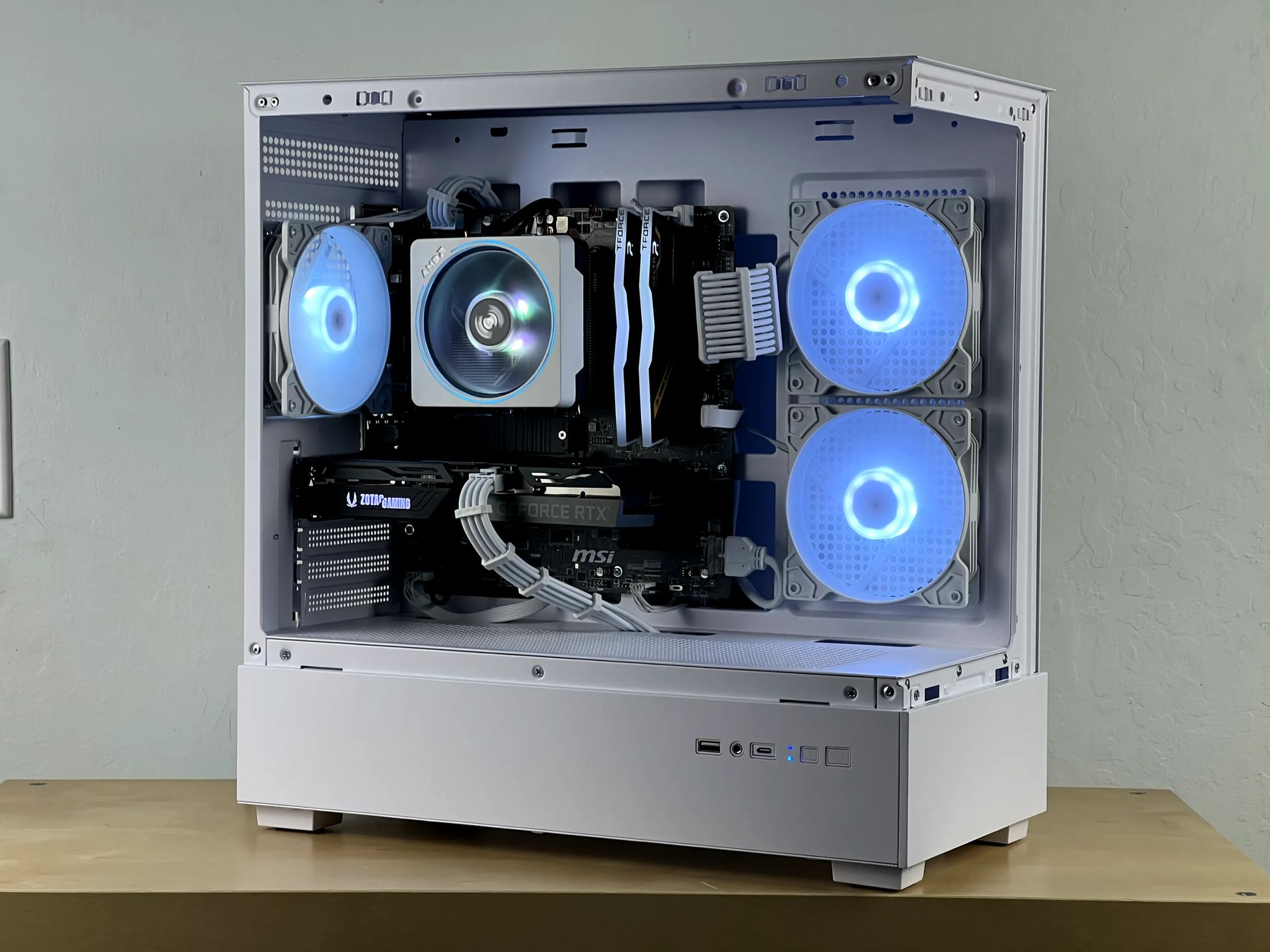 🧊 Fast and Clean White Gaming PC | RTX 3060 TI | AMD Ryzen 7 3700X | 1TB SSD | 16GB RAM | 🧊