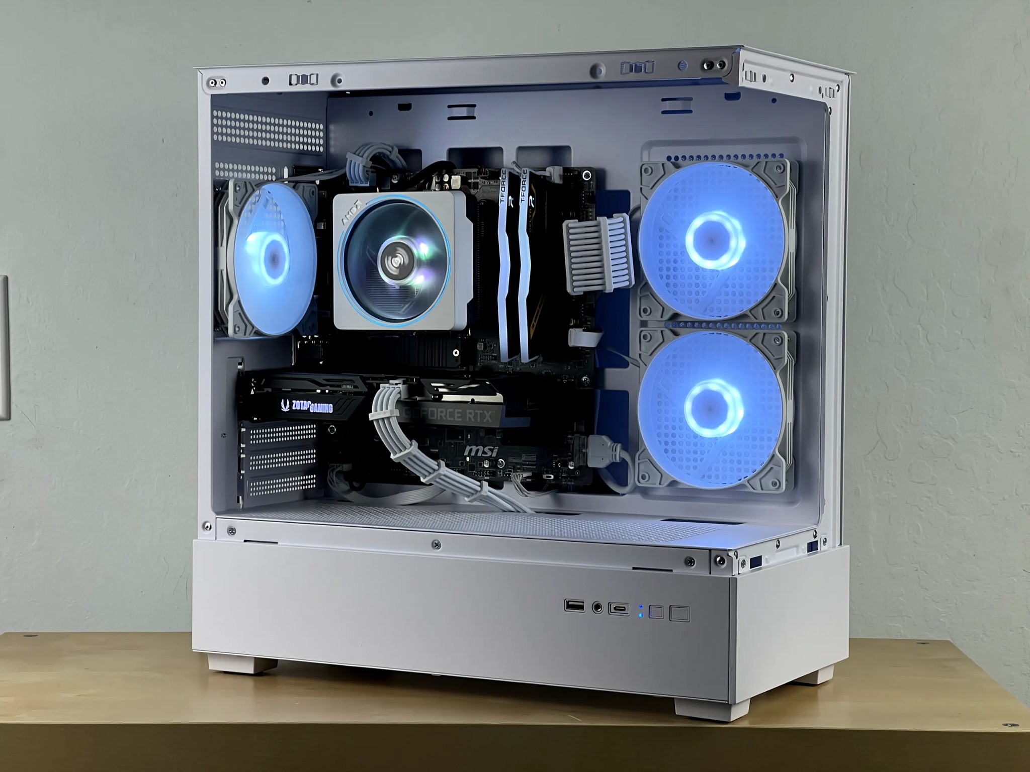 🧊 Fast and Clean White Gaming PC | RTX 3060 TI | AMD Ryzen 7 3700X | 1TB SSD | 16GB RAM | 🧊
