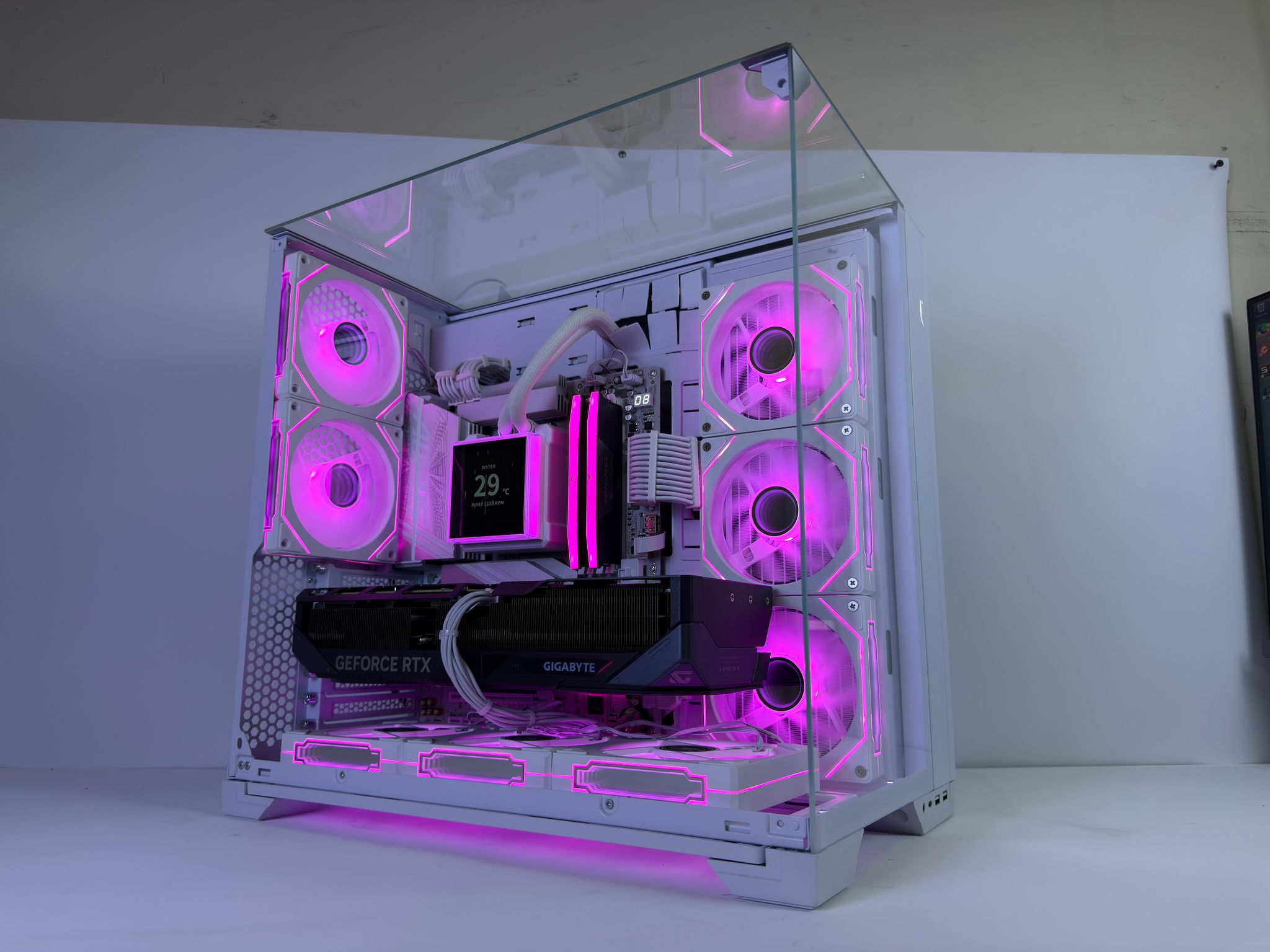 🧊 Custom Gaming PC | | RTX 5080, Ryzen 7 9800X3D, 32GB DDR5 RAM, 2TB Samsung 9100 PRO, WiFi 7 🧊