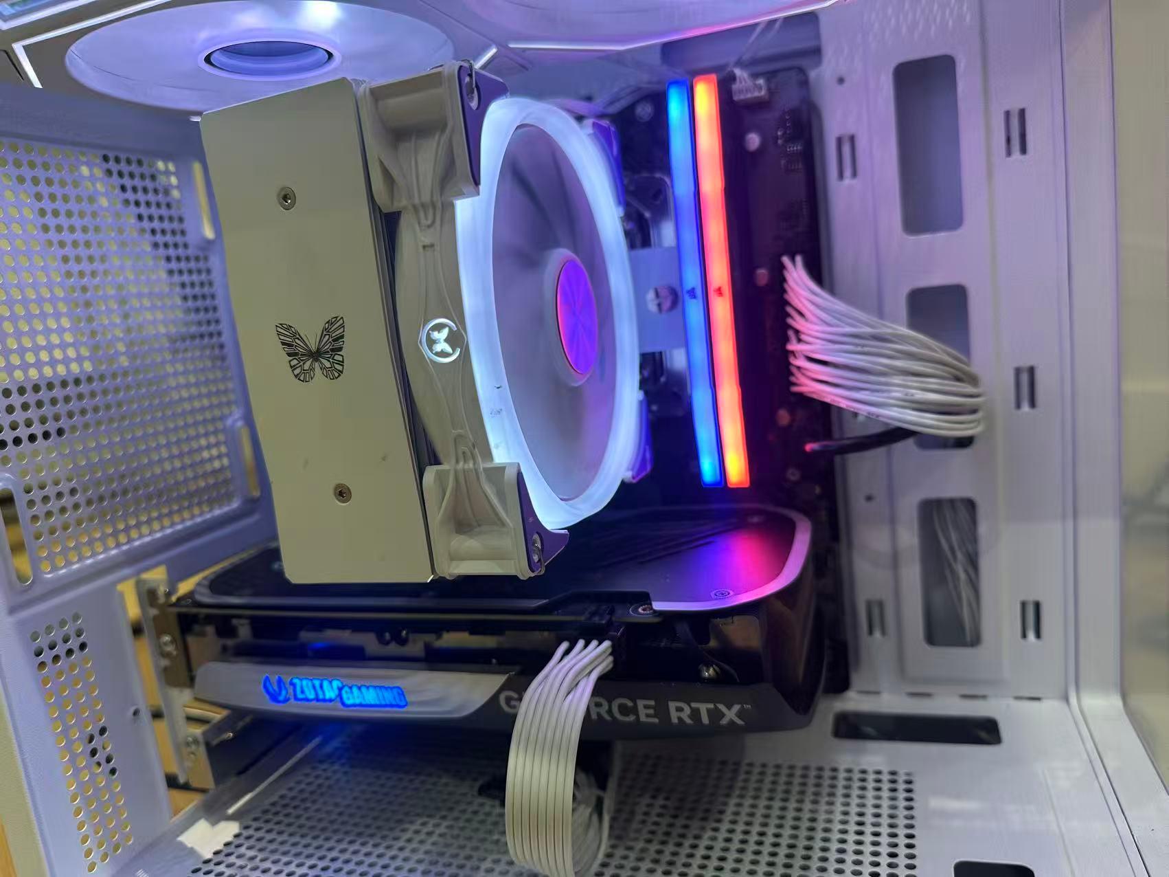 GeForce RTX 4060 Ti Custom Gaming PC - Ryzen 5 8400F Corsair 32GB ddr5