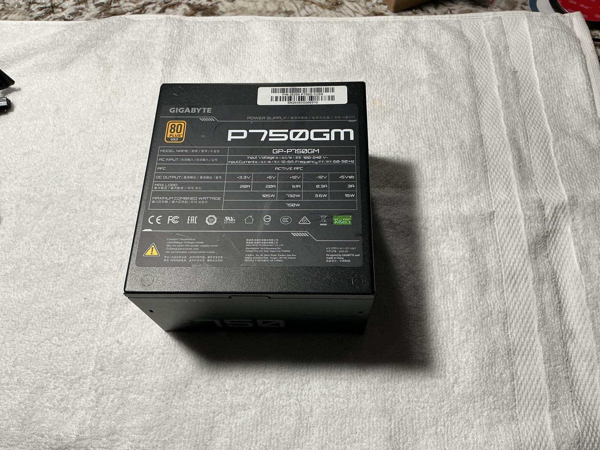 GIGABYTE P750GM - Image 2
