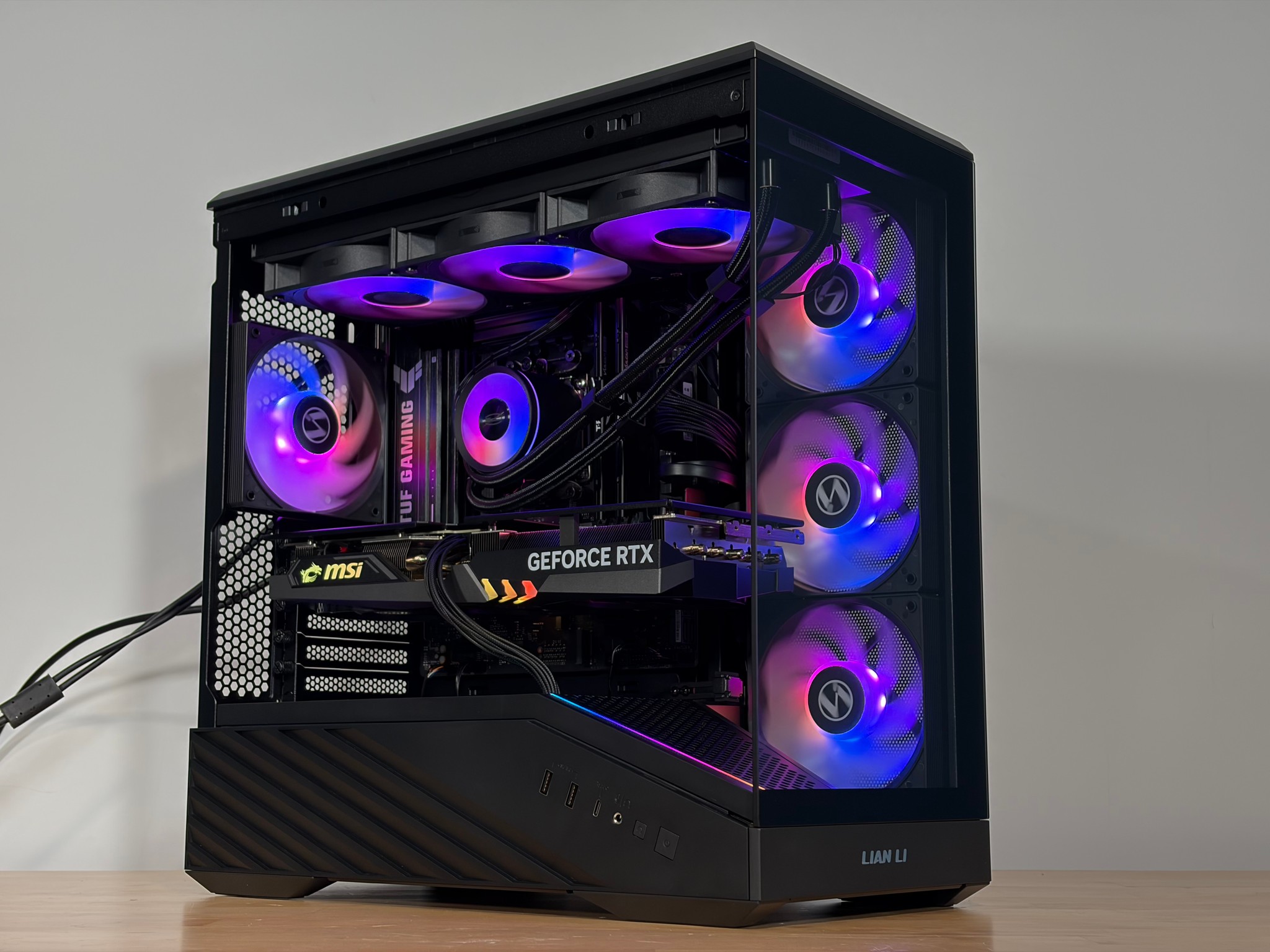 RTX 4070 Ryzen 5 7600x Gaming PC