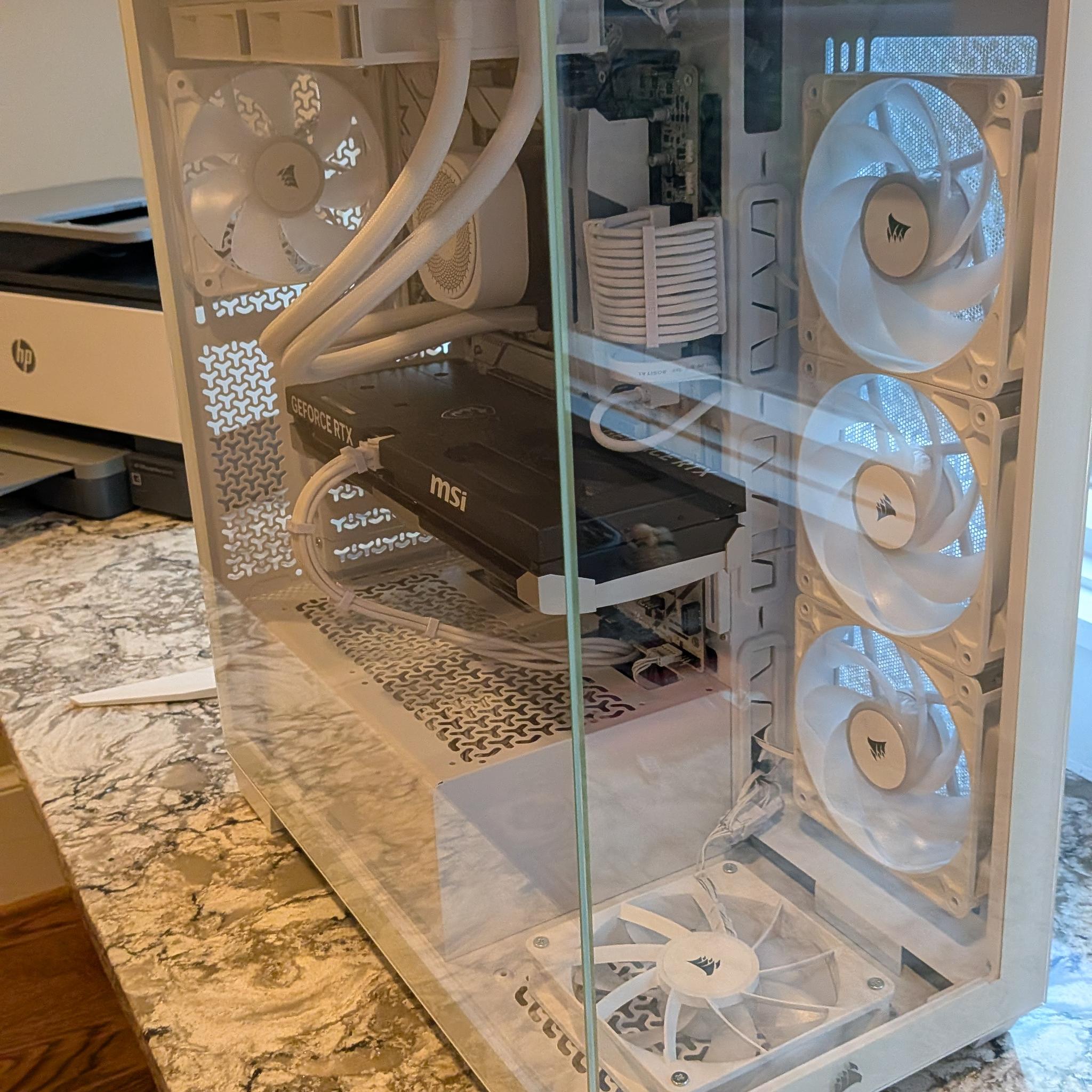 Pristine All-White Gaming PC | i7-14700K | RTX 5060 Ti | 32GB DDR5