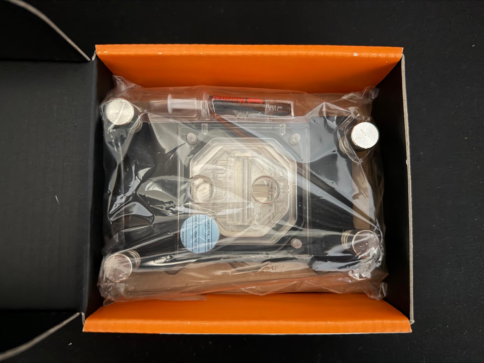 AMD Ryzen Threadripper 1920X 12core 3.5GHz 38MB