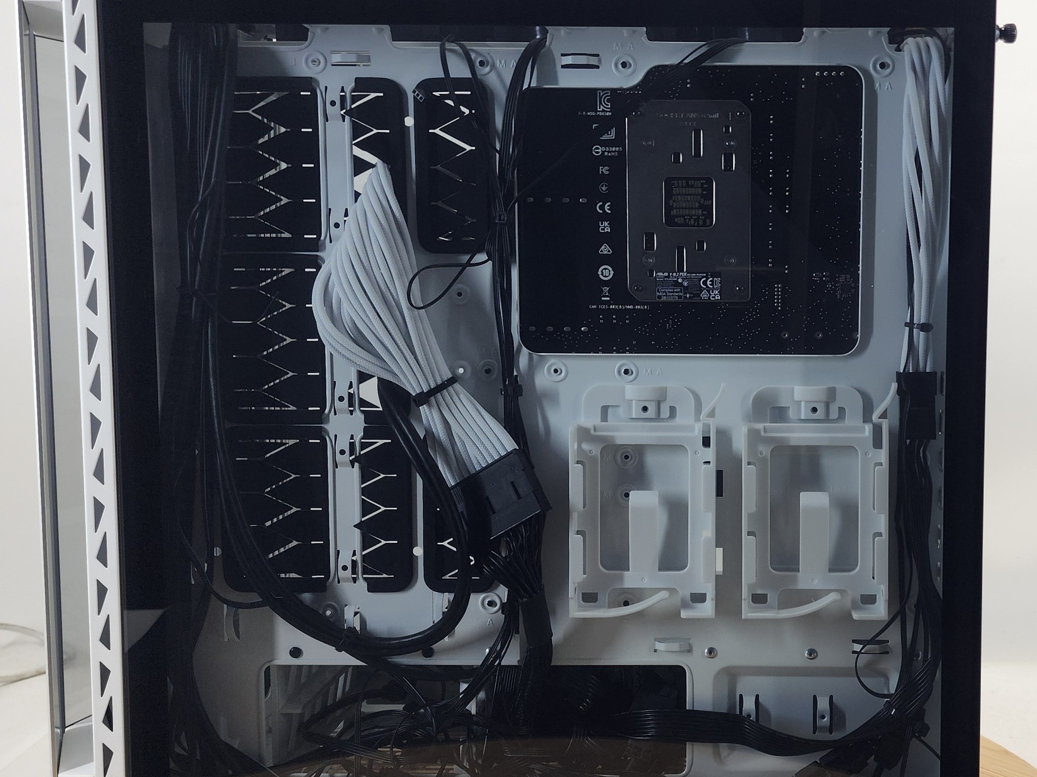 Gaming PC Ryzen 5 9600X 16GB RAM 1TB SSD RX 9060 XT 16GB Windows 11 Computer