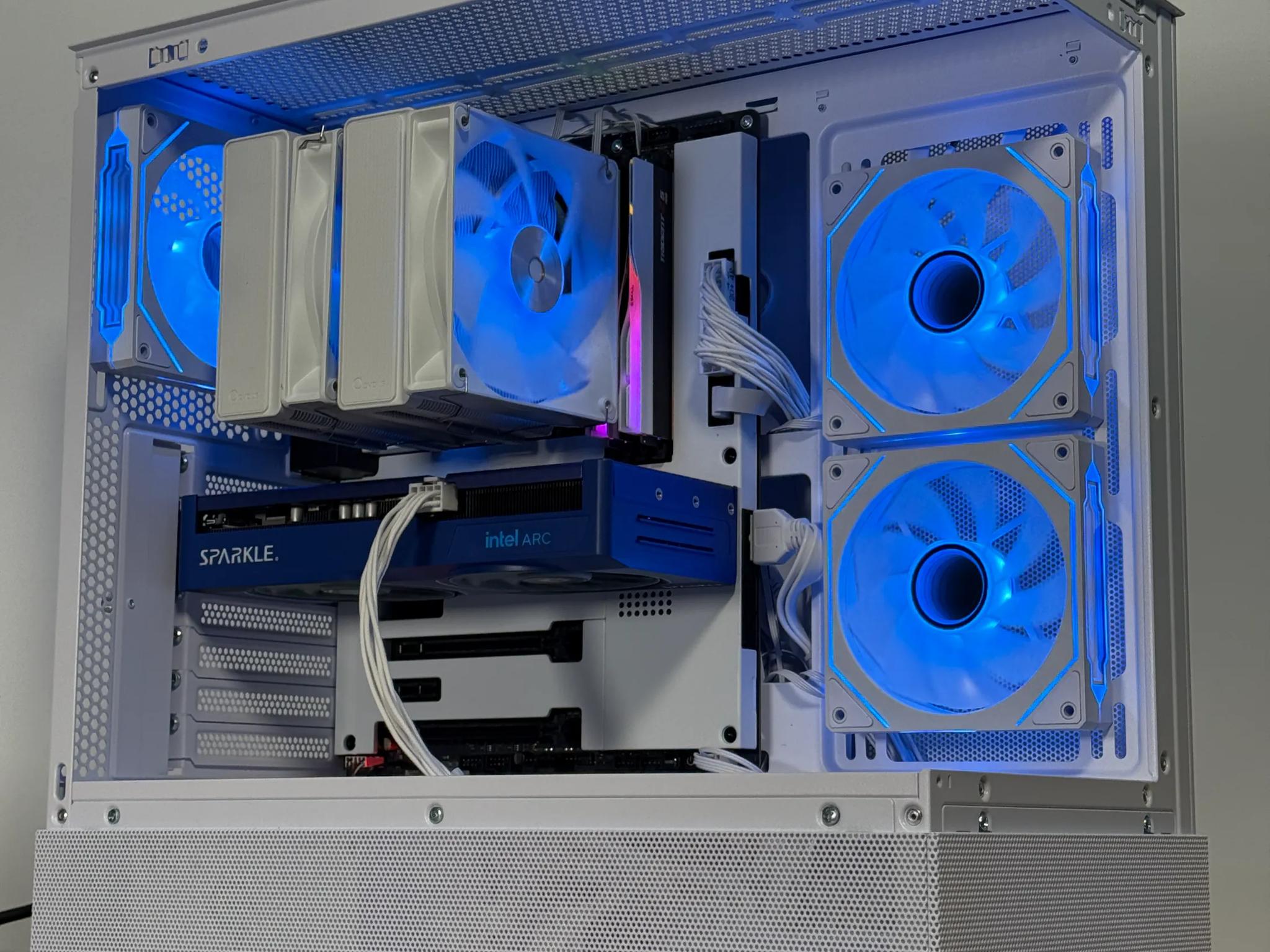 Intel ARC b570 Intel Core i5 14400f Gaming PC