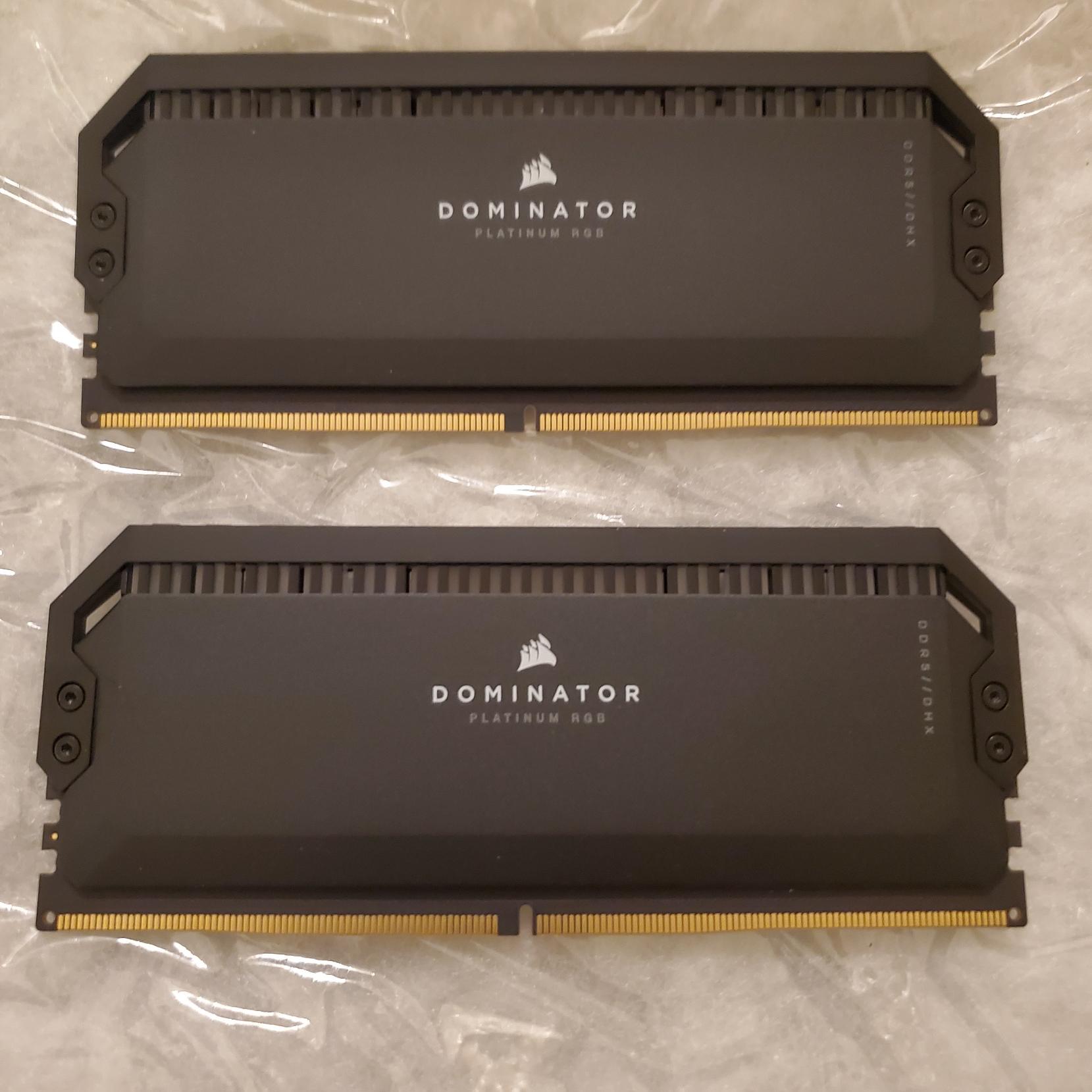 DOMINATOR® PLATINUM RGB 32GB (2x16GB) DDR5 DRAM 7200MT/s CL34