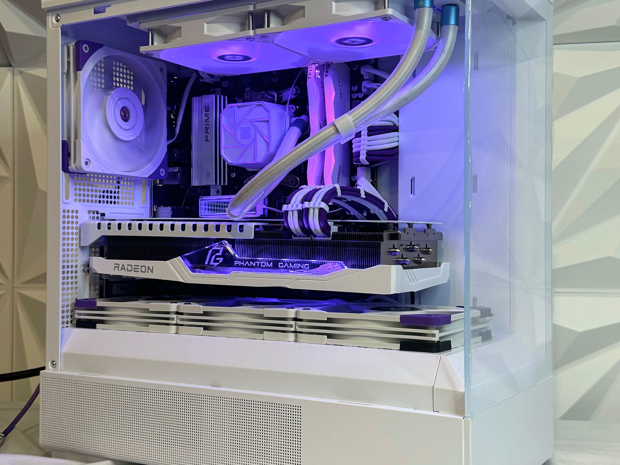 🐰🔮 | Highend Gaming Pc| 7700, 7900xt, 32gb, 1tb, accessory bundle
