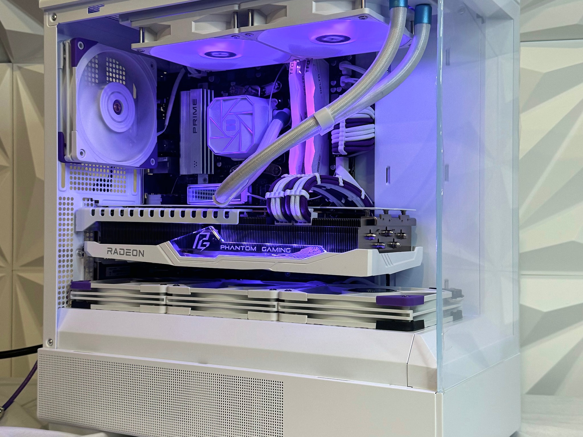 🐰🔮 | Highend Gaming Pc| 7700, 7900xt, 32gb, 1tb, accessory bundle