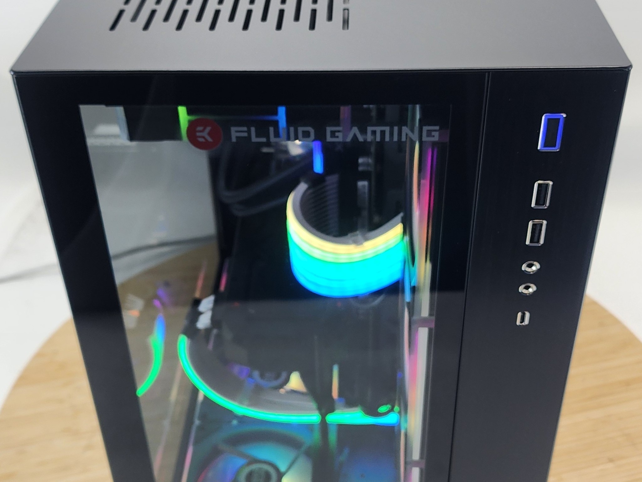 Gaming PC Ryzen 7 9700X 32GB RAM 1TB SSD RX 7900 XT 20GB Windows 11 Computer