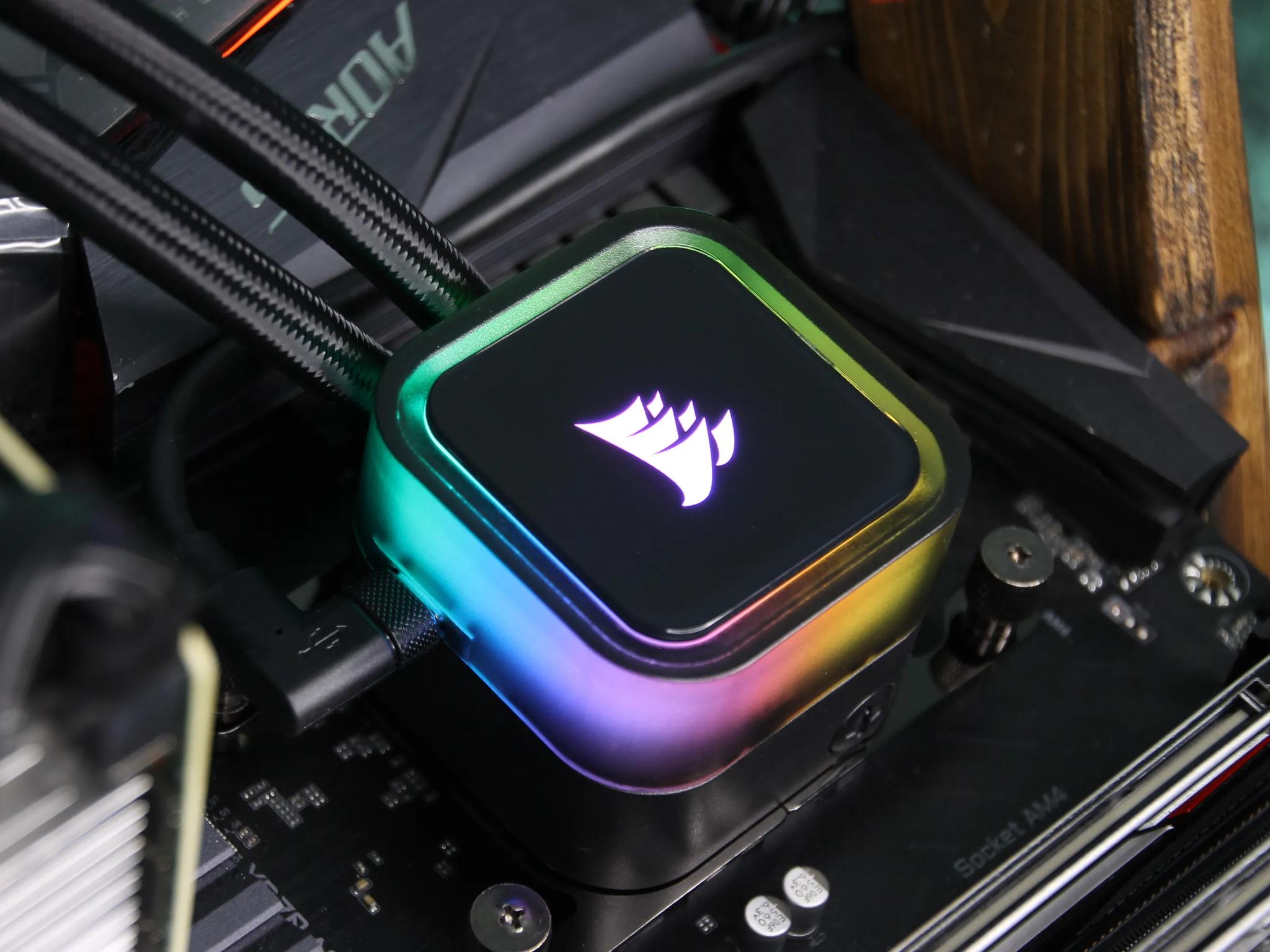 Corsair iCUE 5000X RGB Case + Corsair iCUE H150i RGB ELITE Liquid Cooler Combo