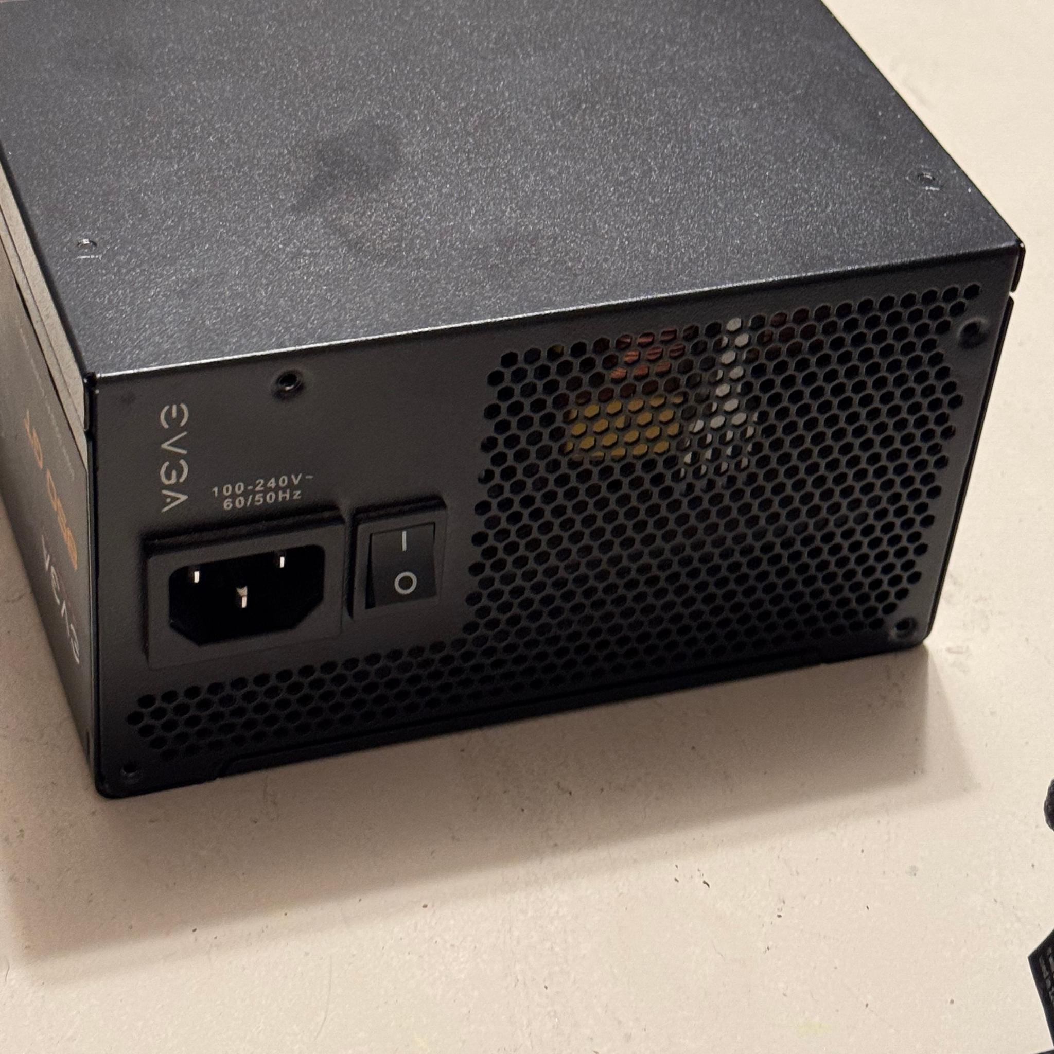 EVGA SuperNOVA 850 GT 850 W 80+ Gold Certified Fully Modular ATX Power Supply