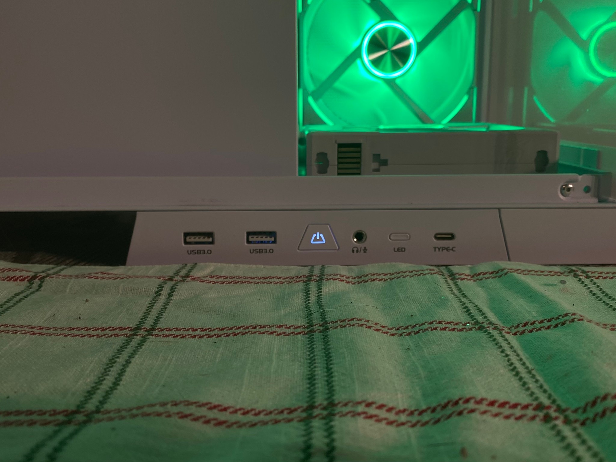 Manganese II i7 13700k, RTX 3080 Ti, 32GB DDR5 7200 2TB NVME