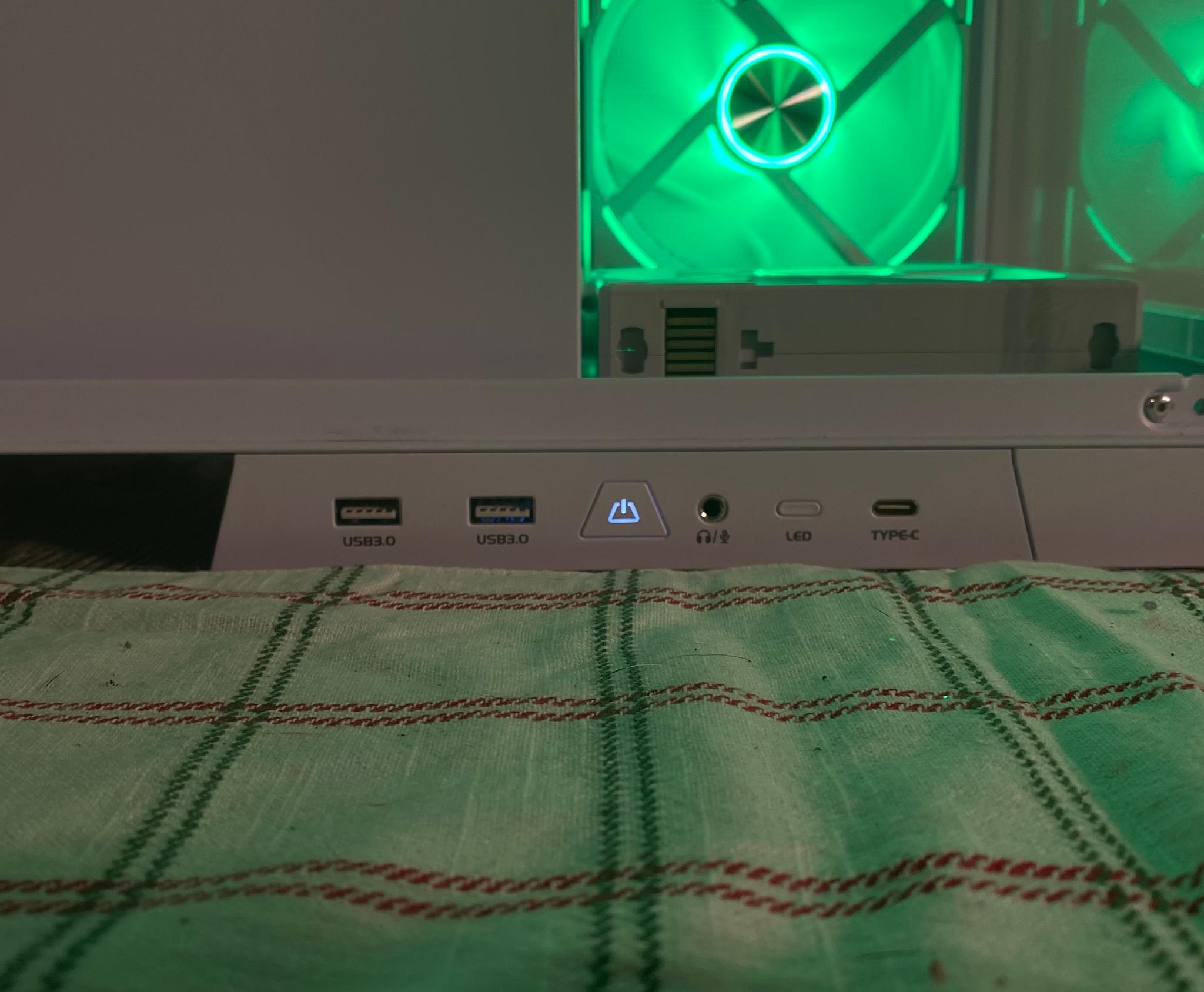 Manganese II i7 13700k, RTX 3080 Ti, 32GB DDR5 7200 2TB NVME