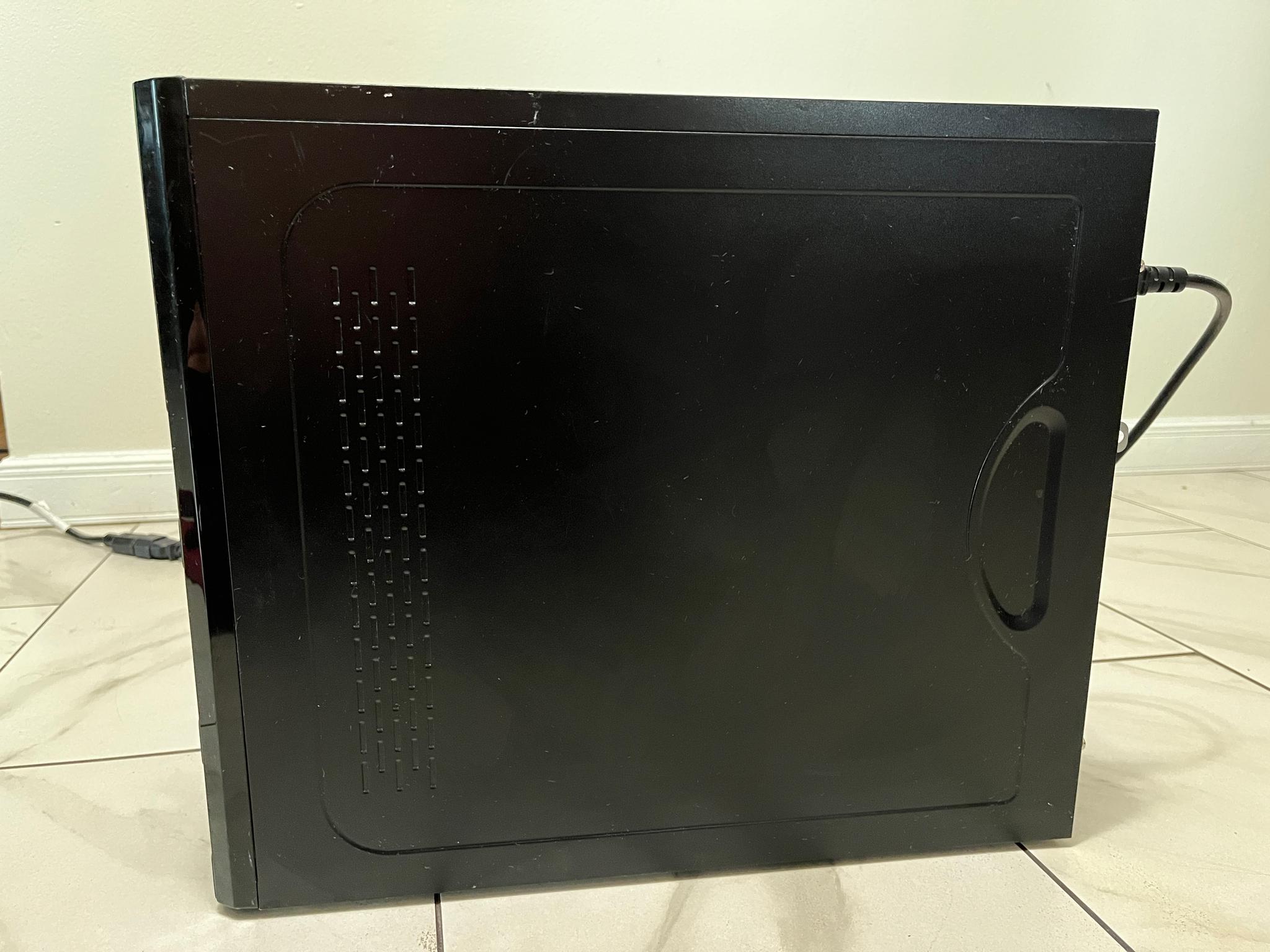 NVIDIA RTX 4060, Intel Core i7-9700, 16GB RAM, 500GB SSD - High FPS Gaming PC w/ Wi-Fi & BT
