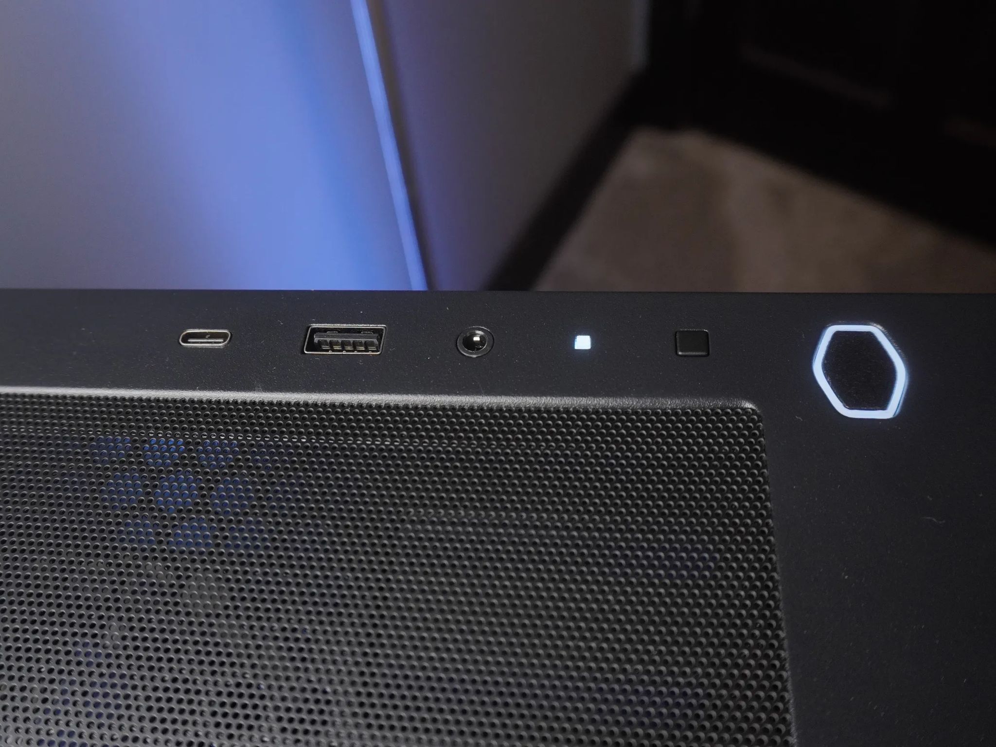 🖤STEALTH🖤 1440/1080p NEW GEN GAMING MACHINE 💚RTX 5060 🧡 Ryzen 5 3600 | 32GB | 1TB | WIFI