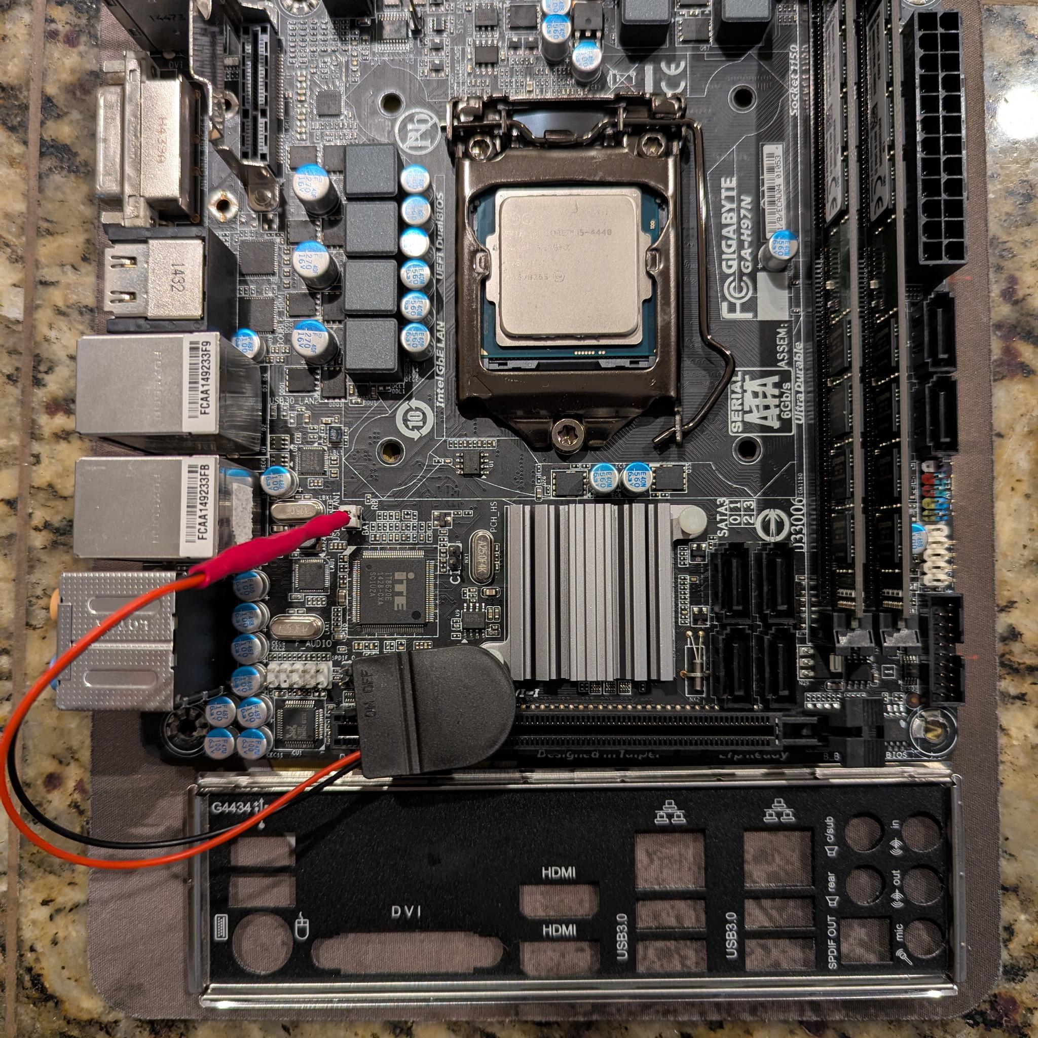 Gigabyte GA-H97N + Intel Core i5-4440 + 16GB DDR3 Combo