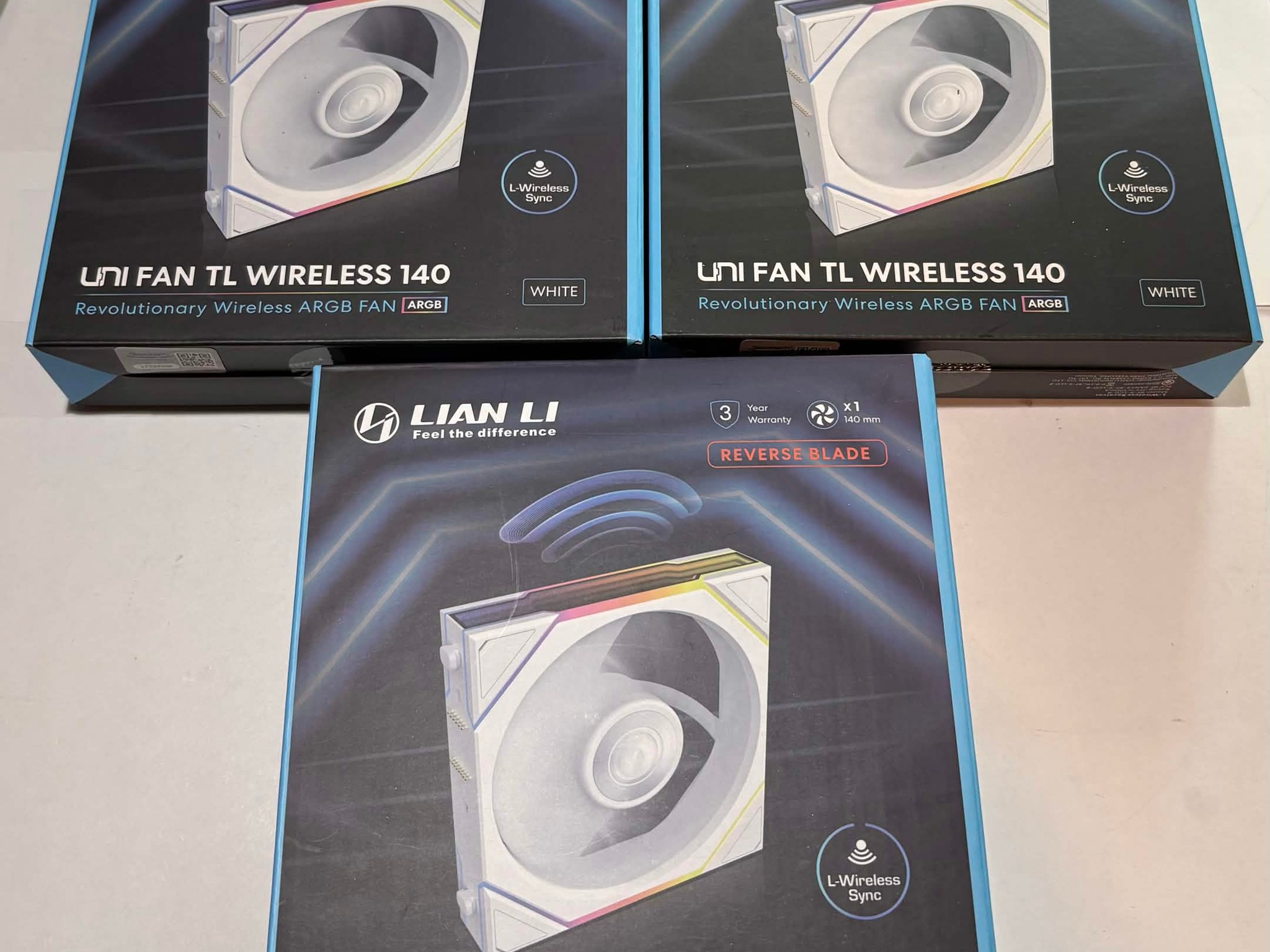 Lian Li UNI FAN TL Wireless 140 Reverse Blade ARGB Fan - White 3-PACK