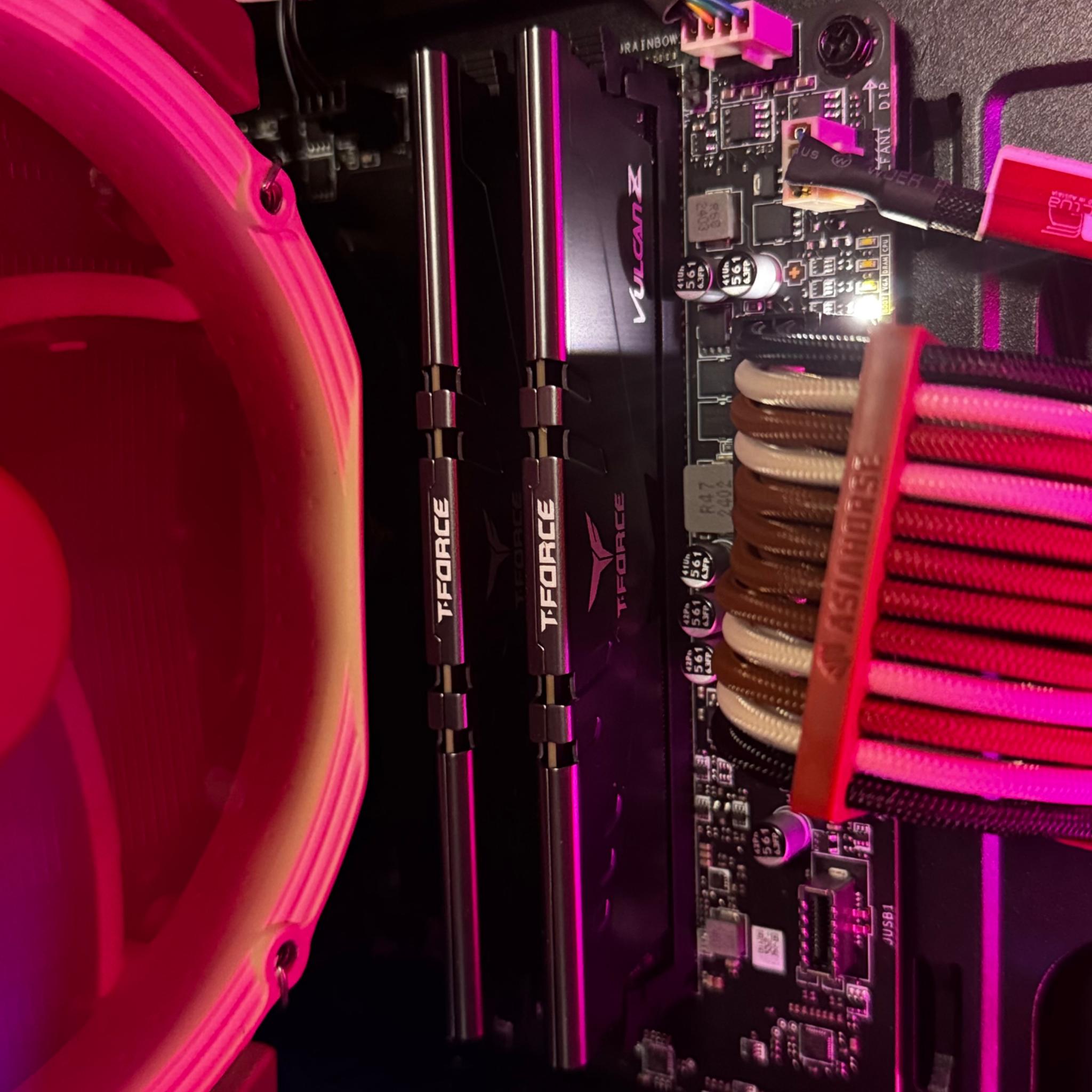 🦉🏴DARKNIGHT🏴🦉| RYZEN 7 2700X | RX 5500XT | 32GB DDR4 | 1TB SSD | BT+WIFI | **NOCTUA EDITION**