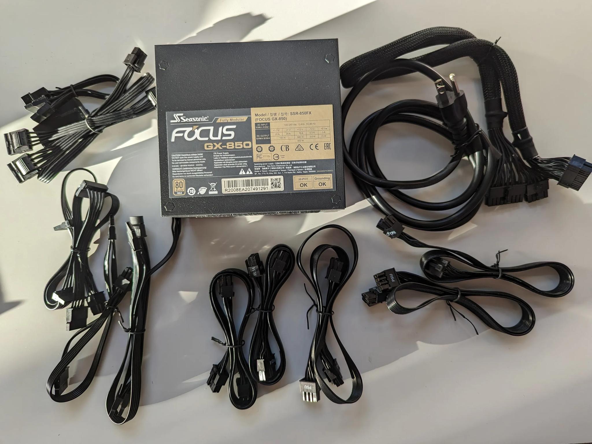 SeaSonic FOCUS 850 W 80+ Gold Certified Fully Modular ATX Power Supply 