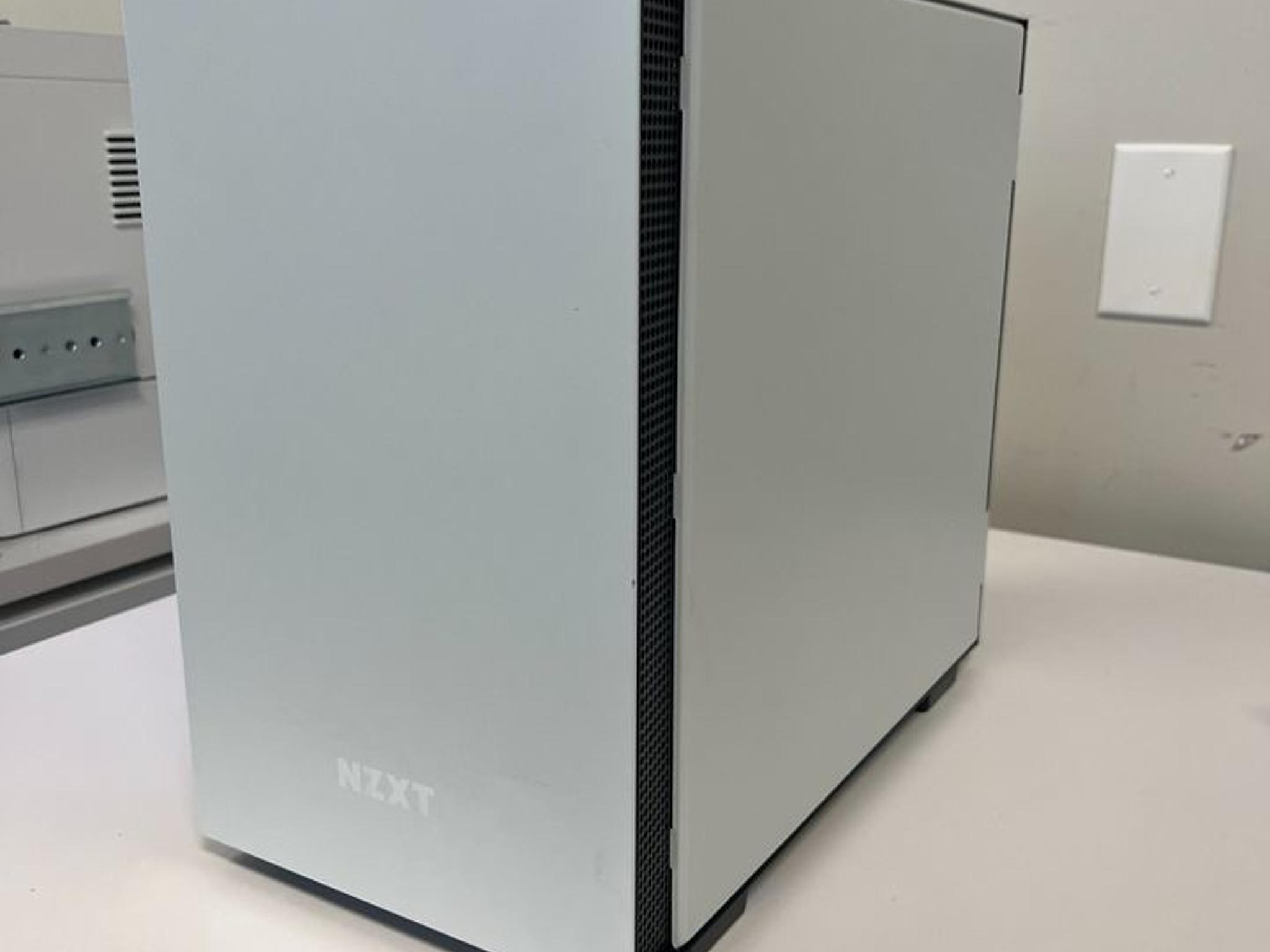 NZXT Mini White Build Ryzen 5 3600 RTX 3060