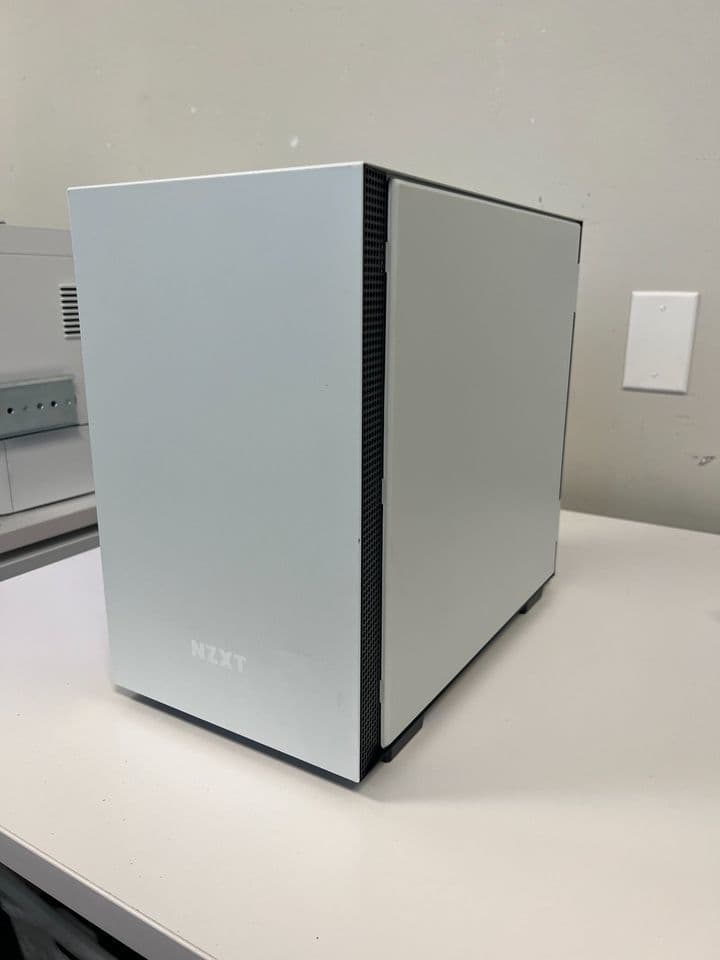 NZXT Mini White Build Ryzen 5 3600 RTX 3060