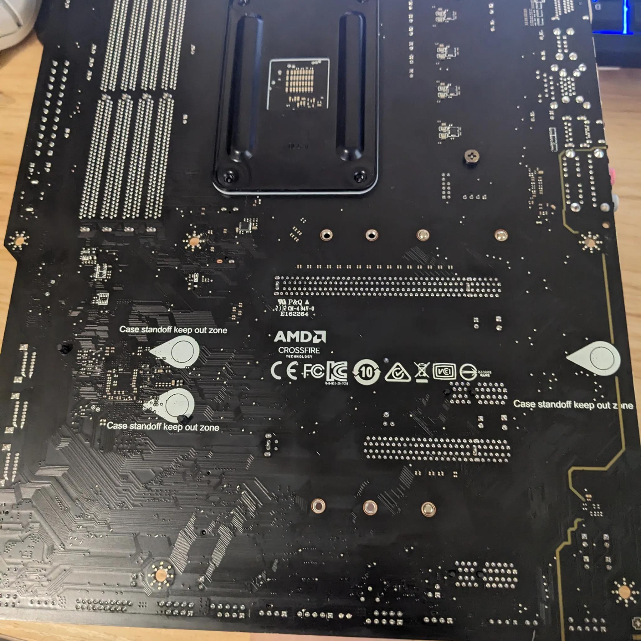 B550 A-Pro |Ryzen 5 5600g| 16gb 3200| 1tb Ssd |