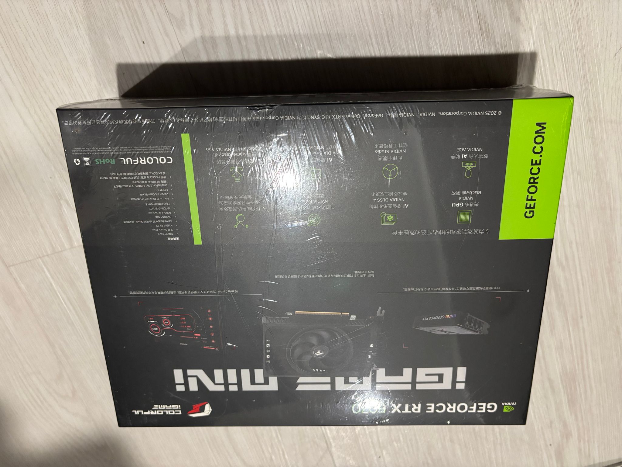 Colorful iGame GeForce RTX 5070 Mini Black