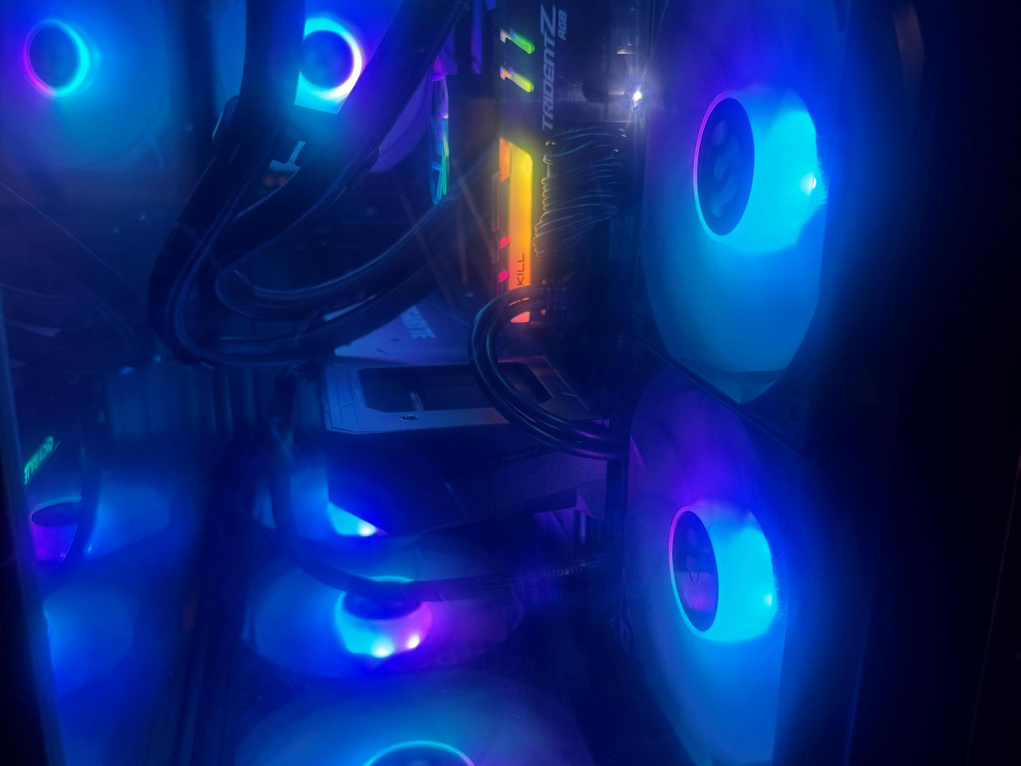 RTX 3060TI / Ryzen 7 3800X/ 16GB RGB RAM Gaming PC