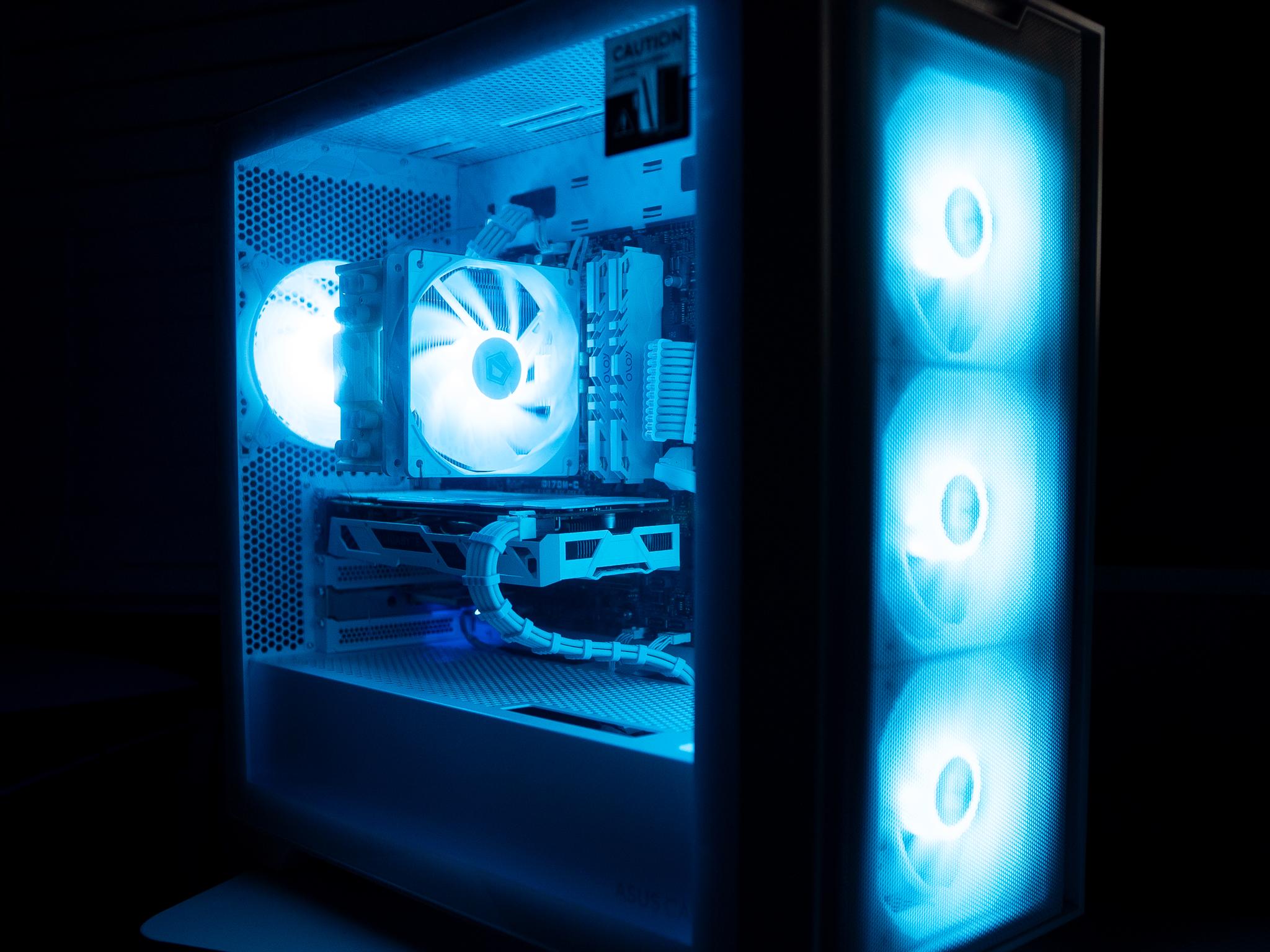 ❄️🌨| INTEL i5 7600K | RX 480 | 16GB DDR4 RAM | 1TB Western Digital SSD | Arctic Freeze |