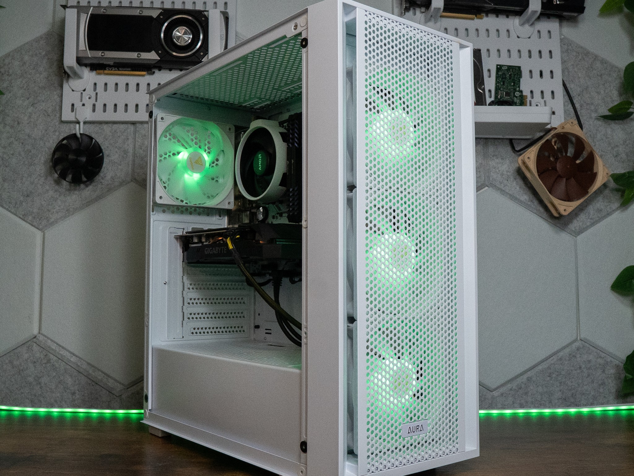 ❄️🌨 | Gigabyte RTX 2060 6GB | RYZEN 5 3600 | 16GB DDR4 RAM | 1.25TB | Arctic Freeze 2.0