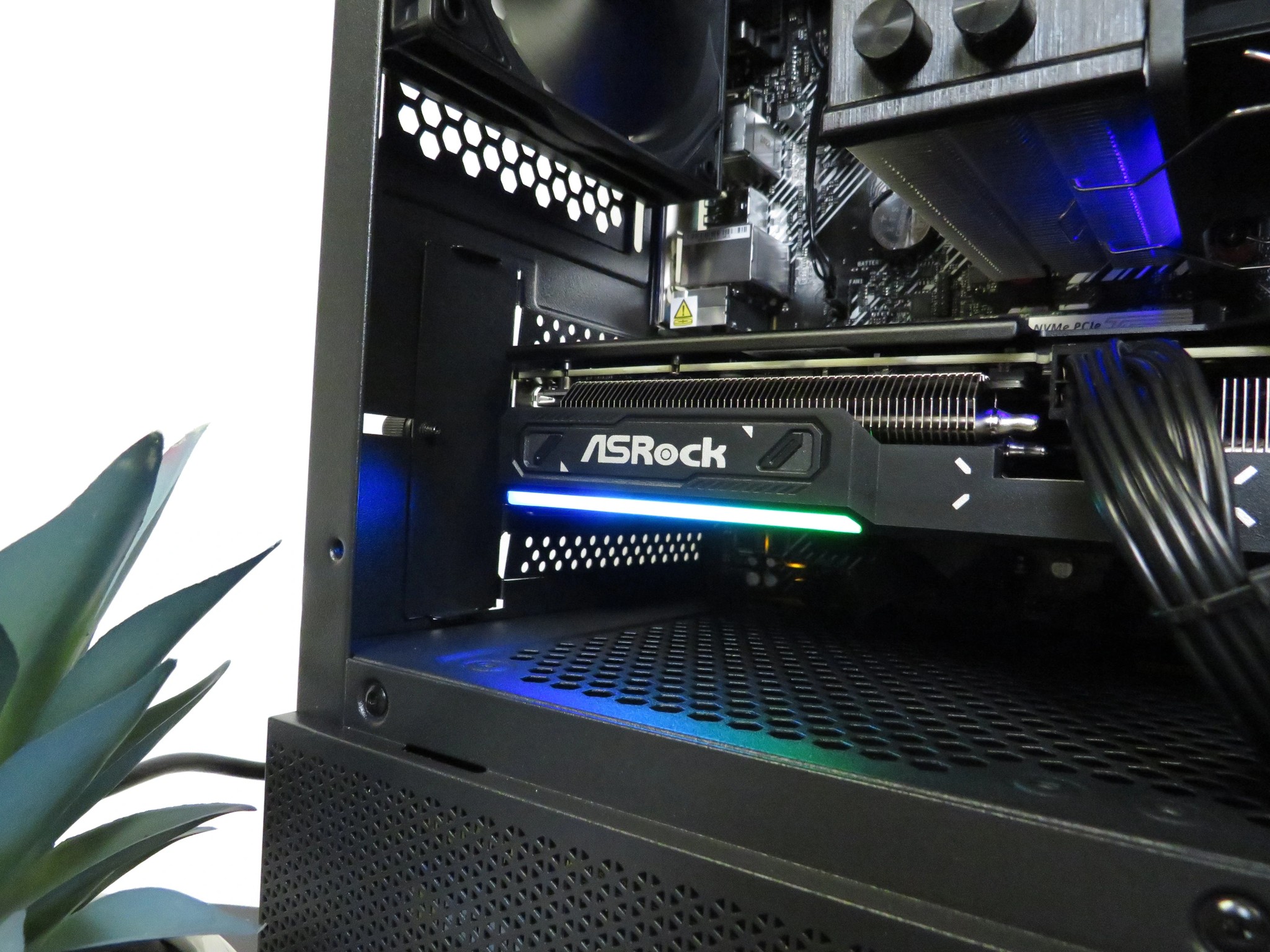 Budget Battlemage! All new parts: Ryzen 5 5600X + Intel ARC B570 + 16 GB DDR4 + 1 TB NVME