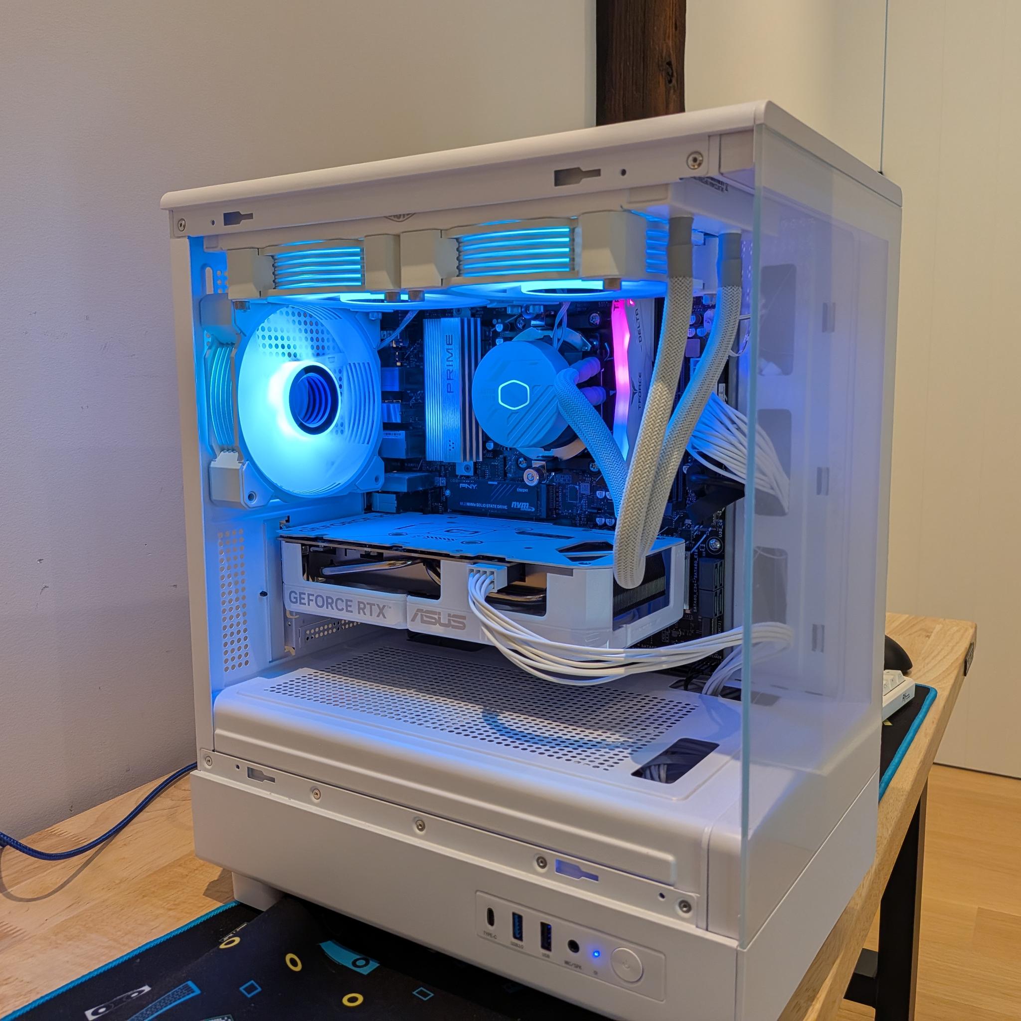 1080p AM5 Starter - RTX 5060, Ryzen 5 7600X, 16 GB DDR5 RAM, 1 TB NVME, RGB, Liquid Cooled