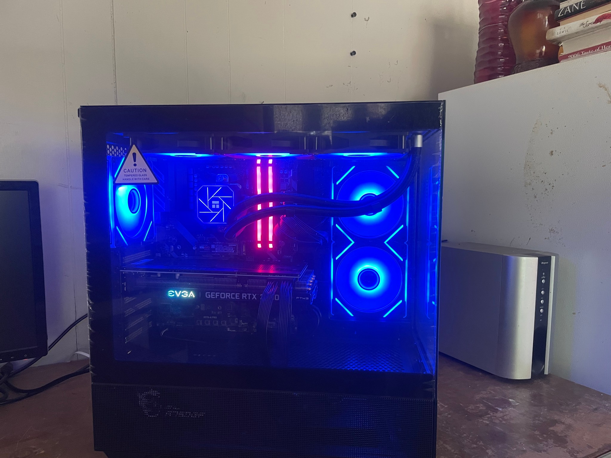 Ryzen 5 | 3060ti | 32GB Ram | WiFi + Ethernet