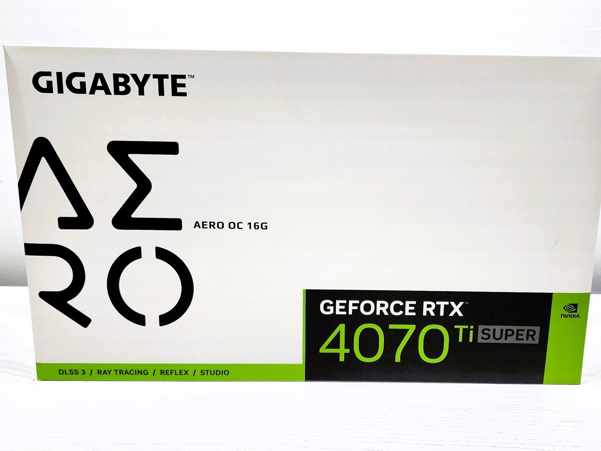 White Corsair Gaming BEAST!!! w/ Keyboard, Mouse, & RGB Deskmat