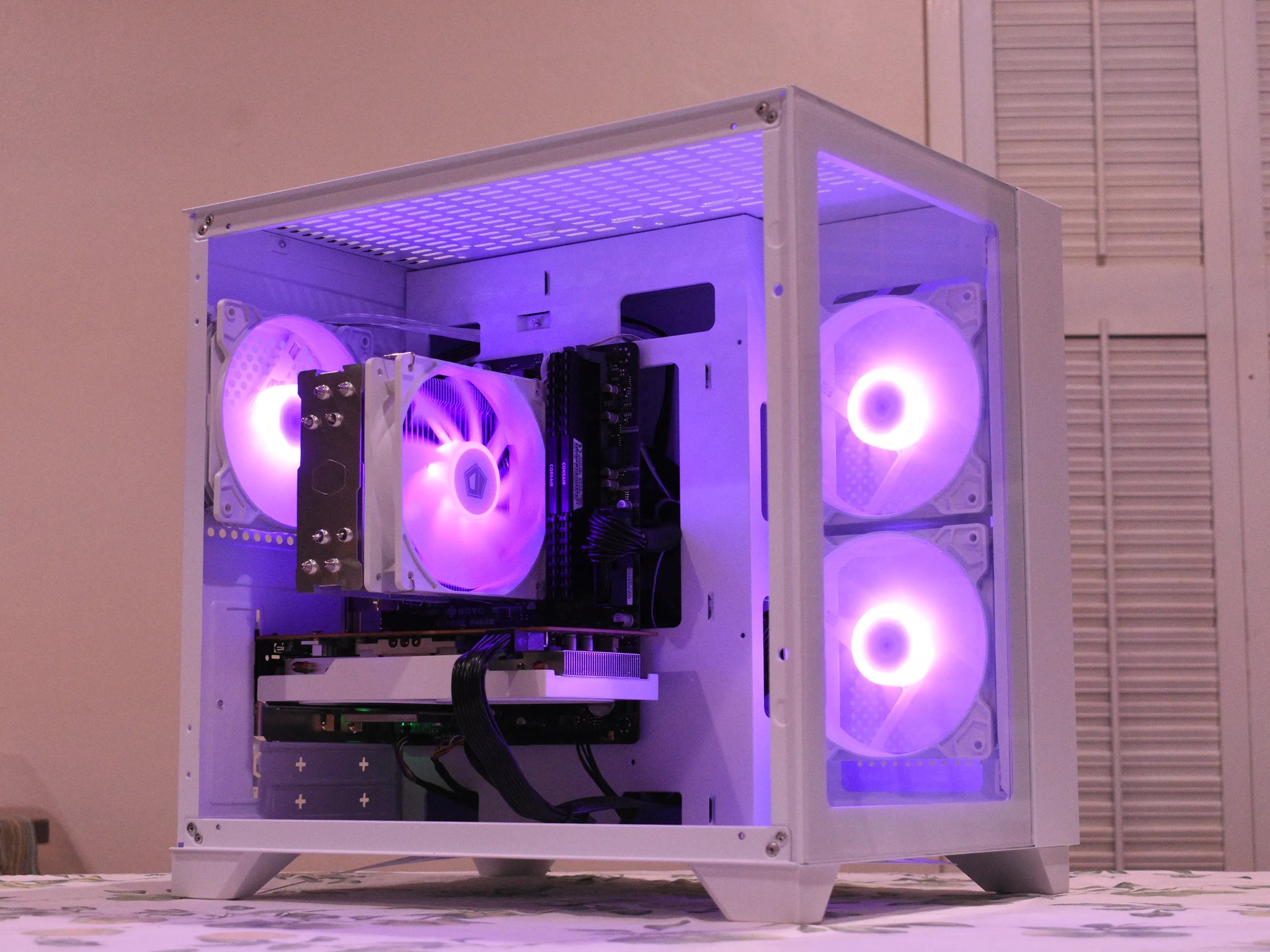 Gaming PC | Ryzen 5 3600 | RX 6600 8GB | 16GB DDR4 | 1TB nVME SSD | 1080p White Gaming PC RGB