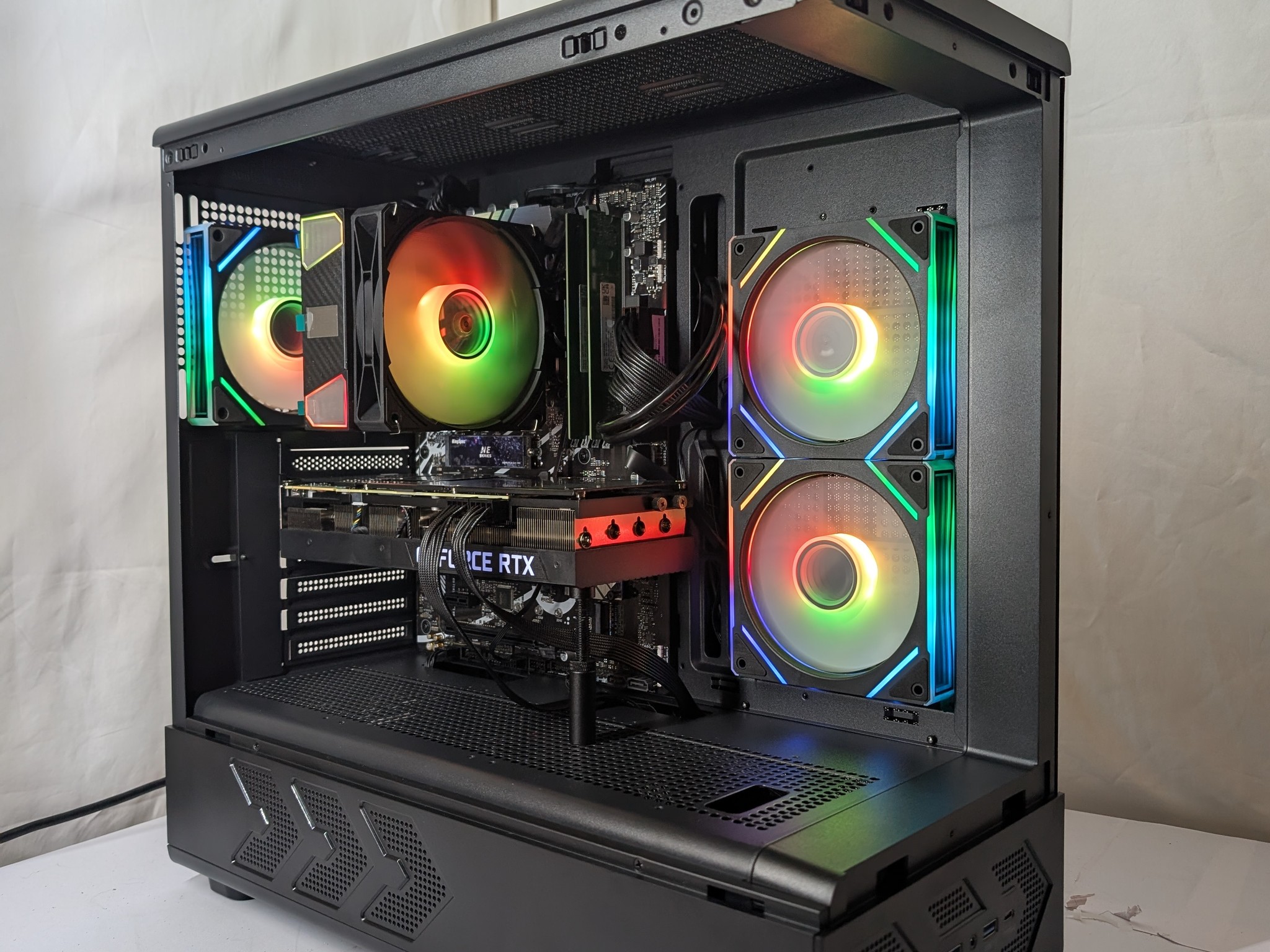 RTX 3090 | I5 12600KF | 16GB DDR5 | 1TB NVME | 1000W PSU