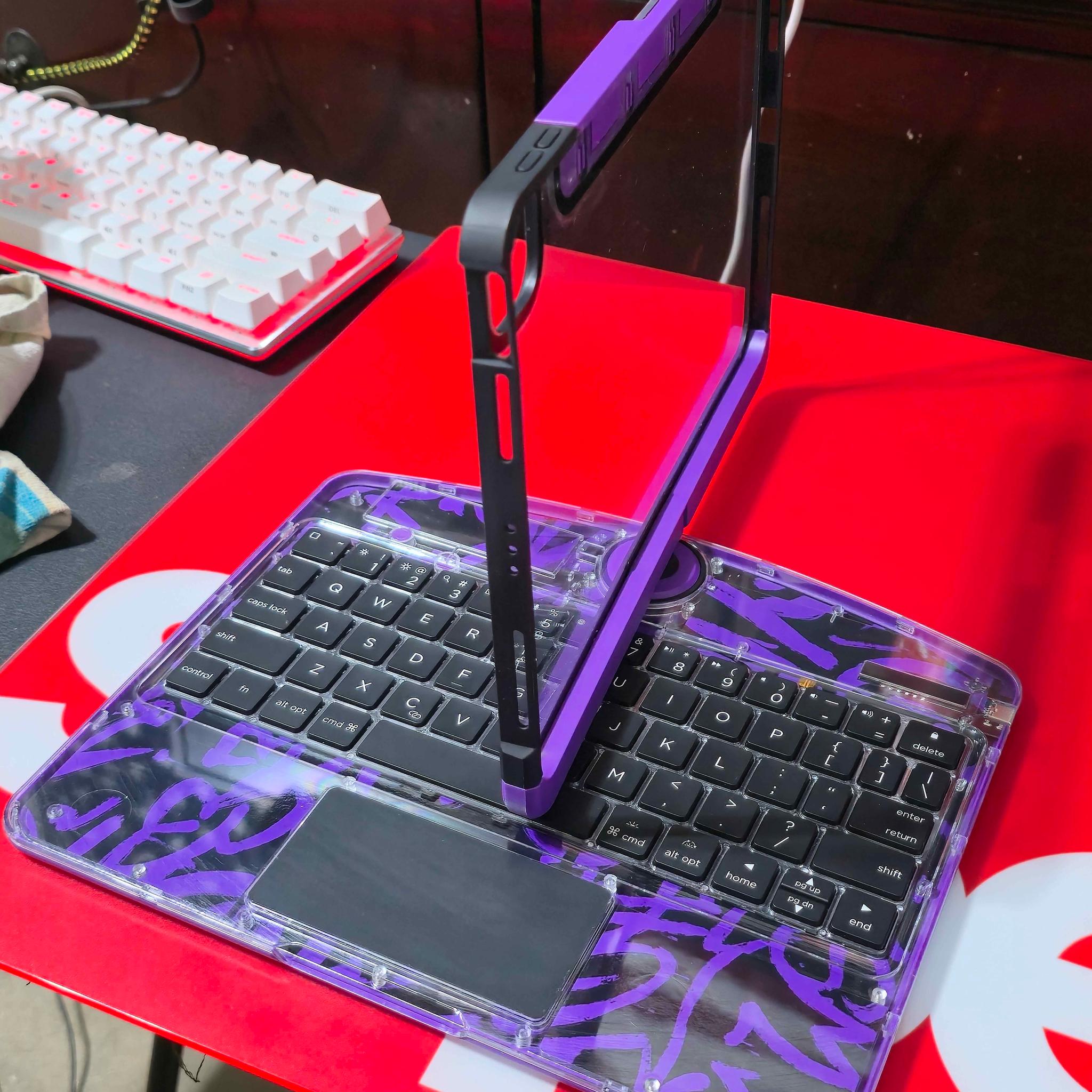 ON SALE! | Tiaota Transparent Case with Keyboard for iPad