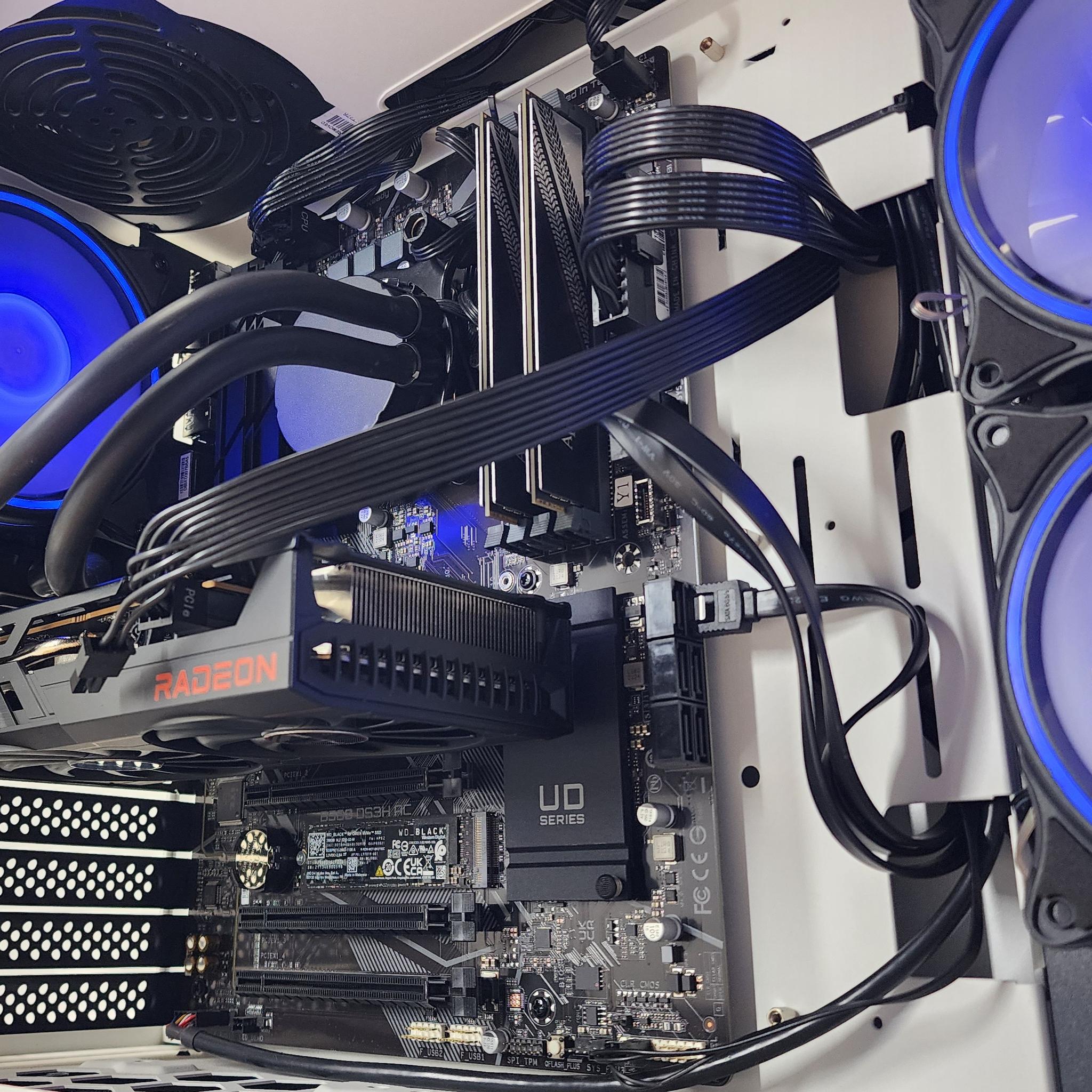 Gaming PC i5-10400F 16GB RAM 256GB SSD + 1TB HDD RX 6500 XT 4GB Win11 Computer