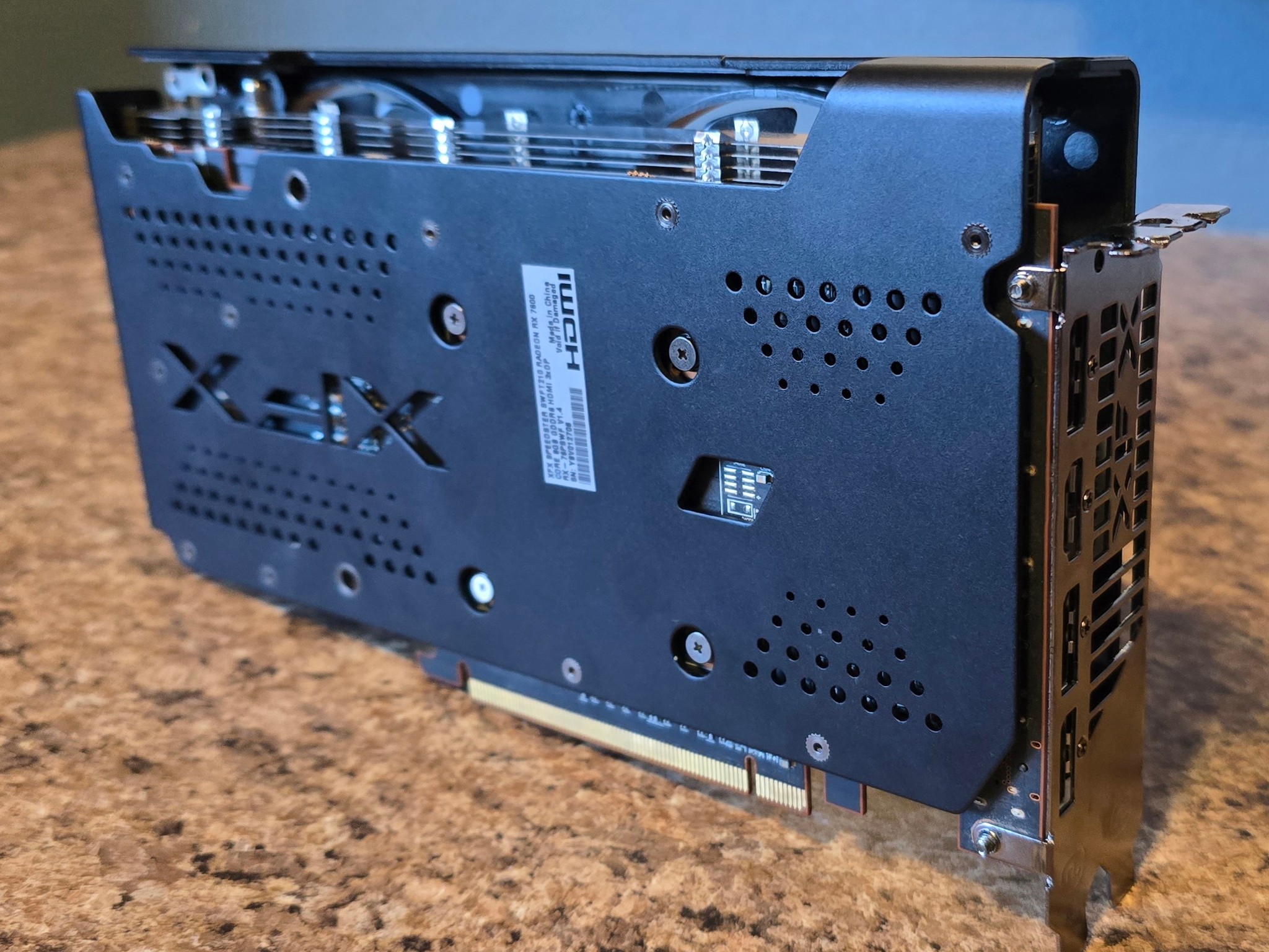 XFX Speedster SWFT 210 RX 7600