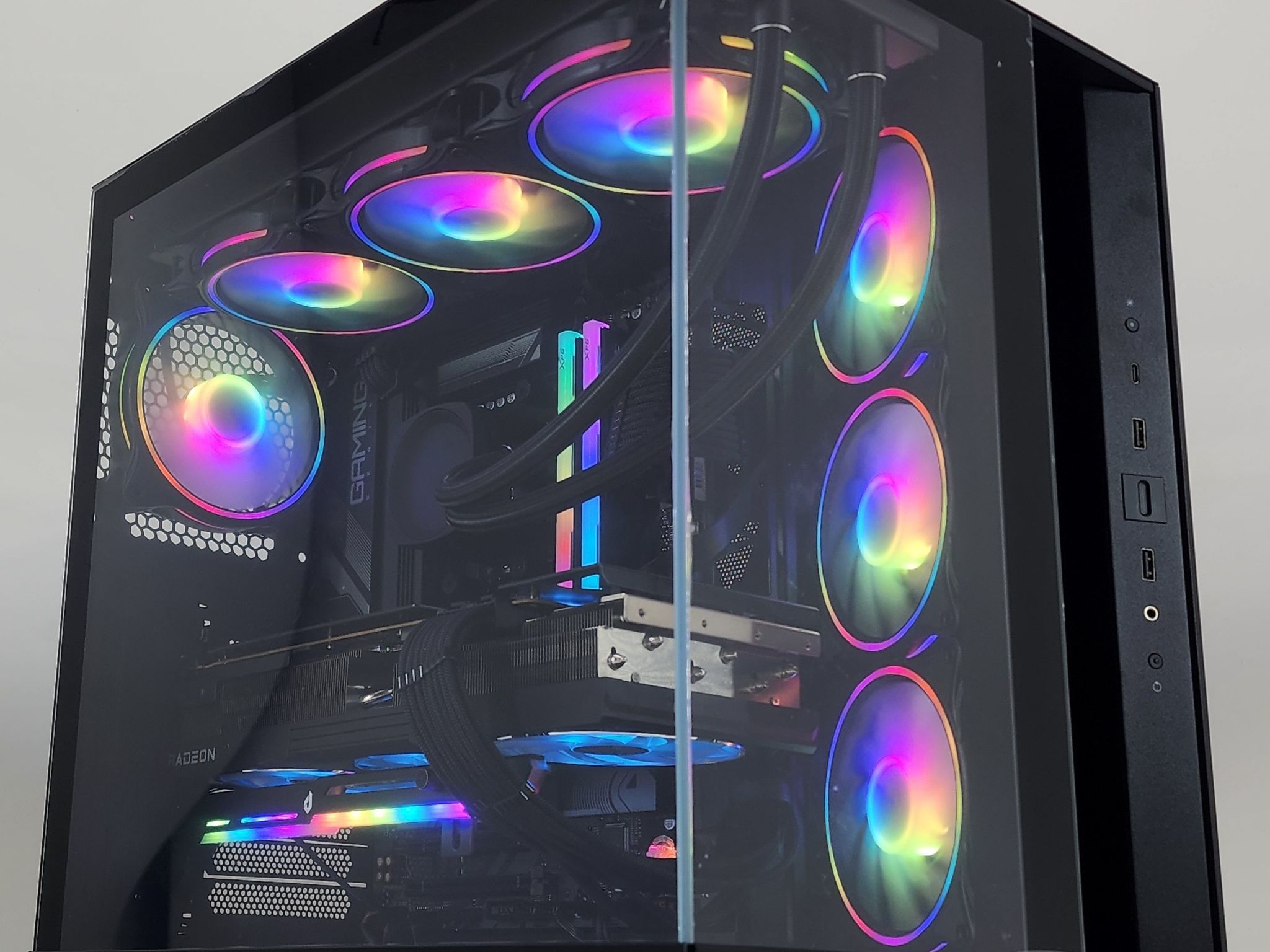 Gaming PC Ryzen 9 7950X 32GB RAM 2TB SSD RX 7900 XTX 24GB Win11 Computer