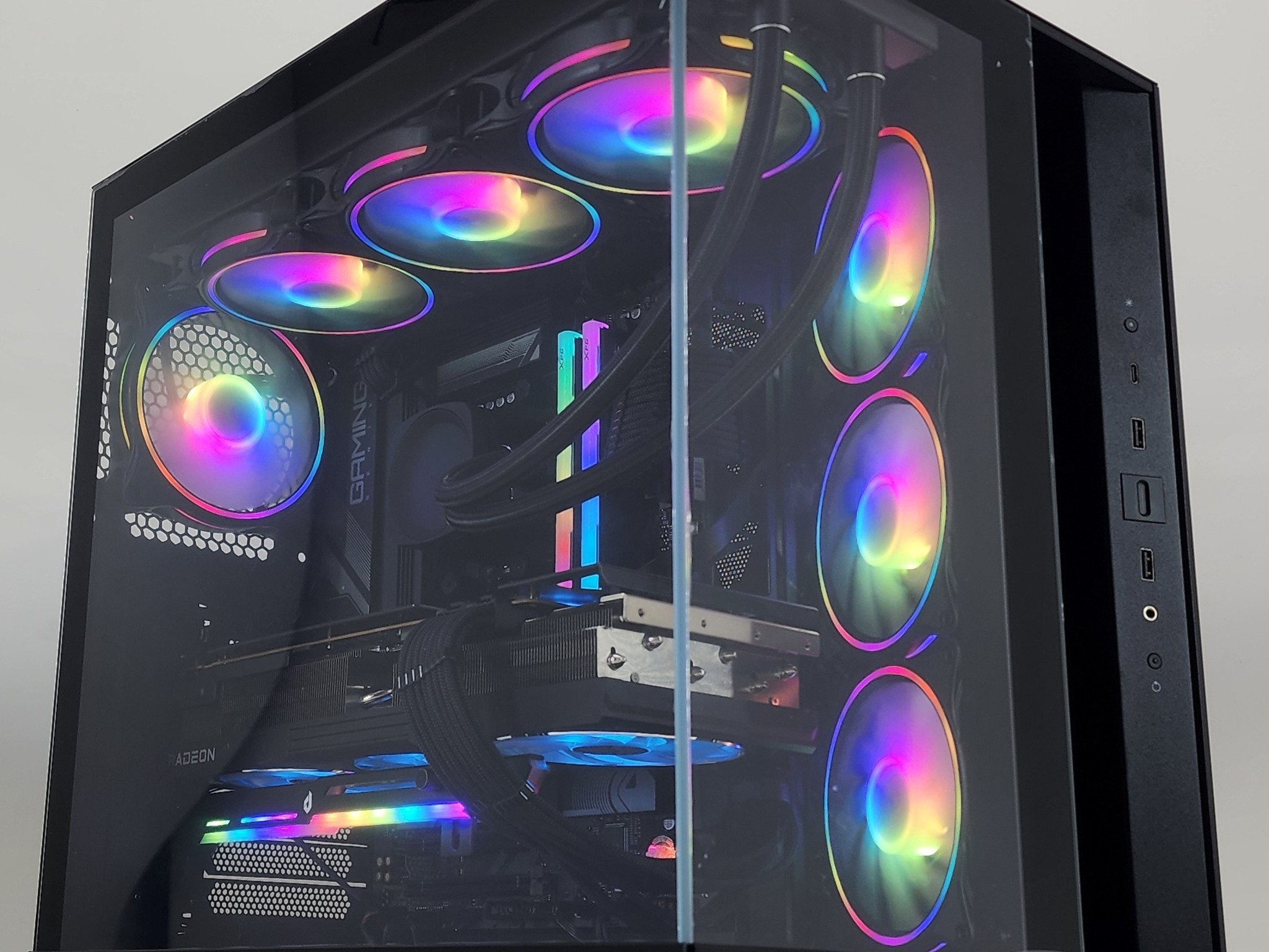 Gaming PC Ryzen 9 7950X 32GB RAM 2TB SSD RX 7900 XTX 24GB Win11 Computer