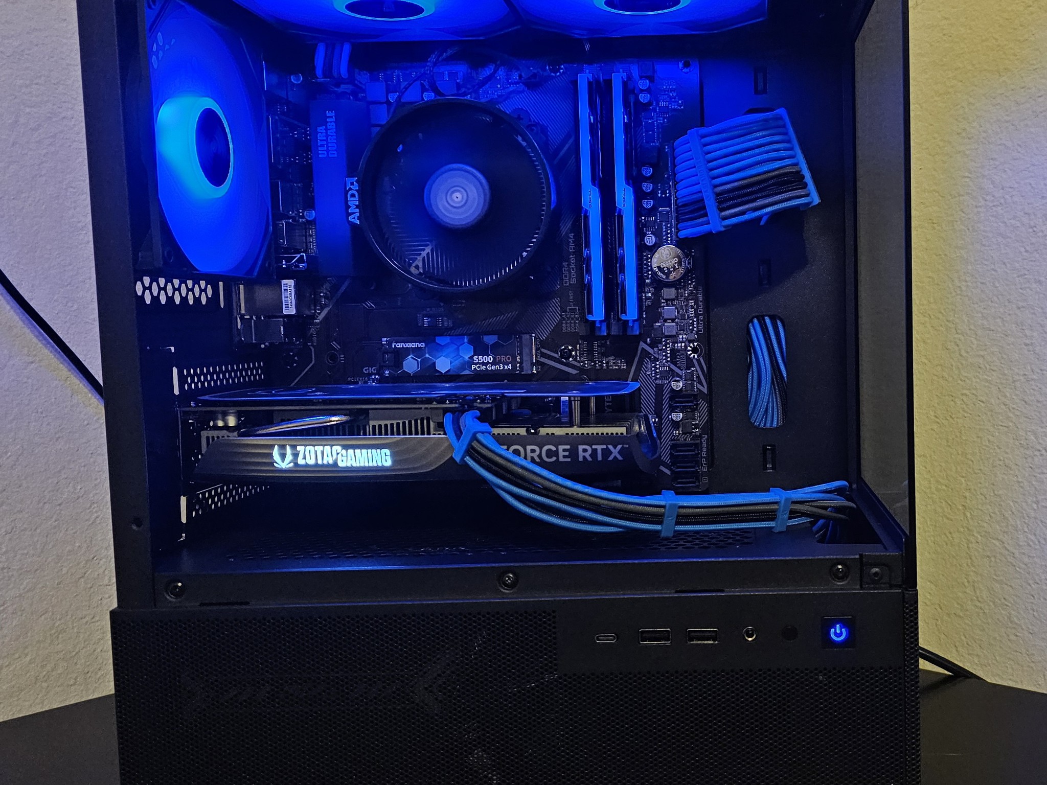 *Sale*Blue Vortex V1 R5 5600 RTX 4060 Build