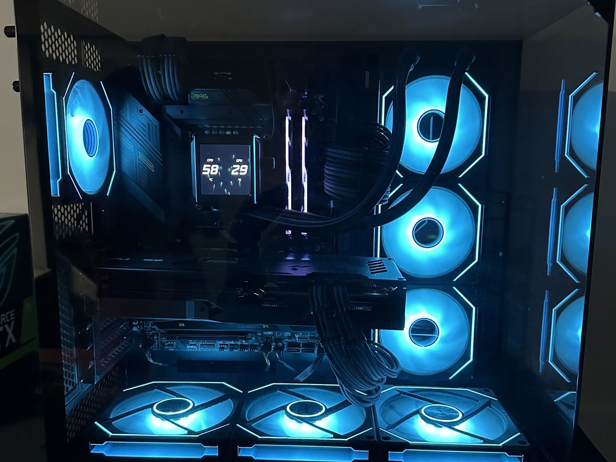 Gaming PC - 7900xt 20gb - i7 14700k - 32gb DDR5 - 2Tb M.2 Custom Built