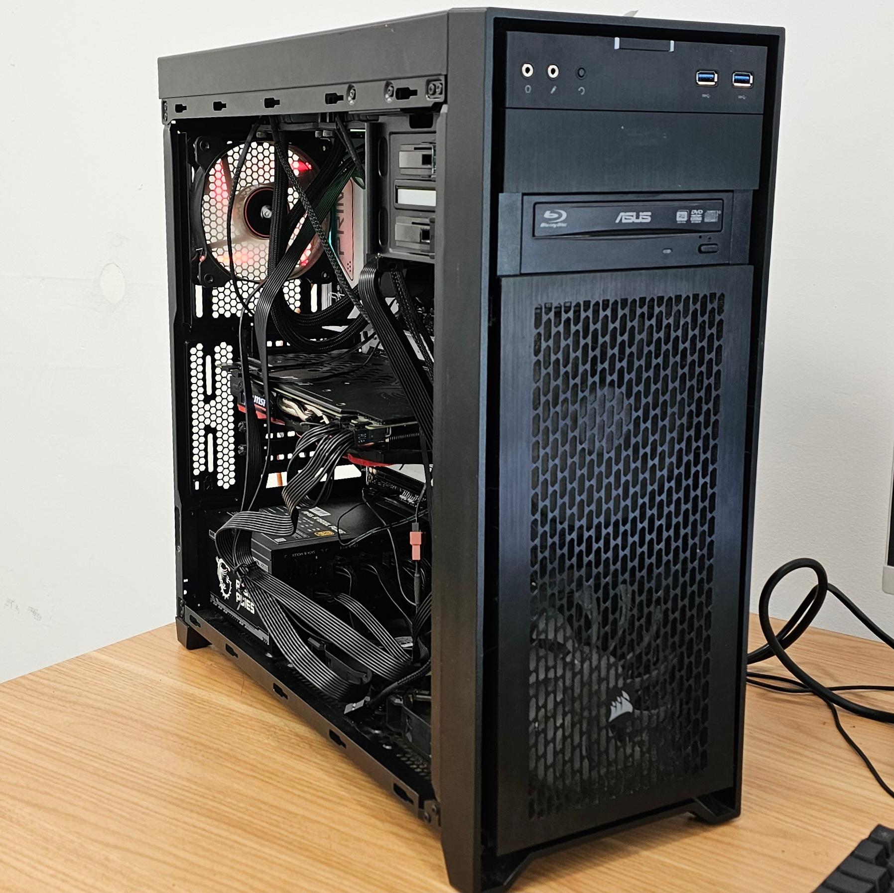 Black Corsair PC Case w/ 4 Fans
