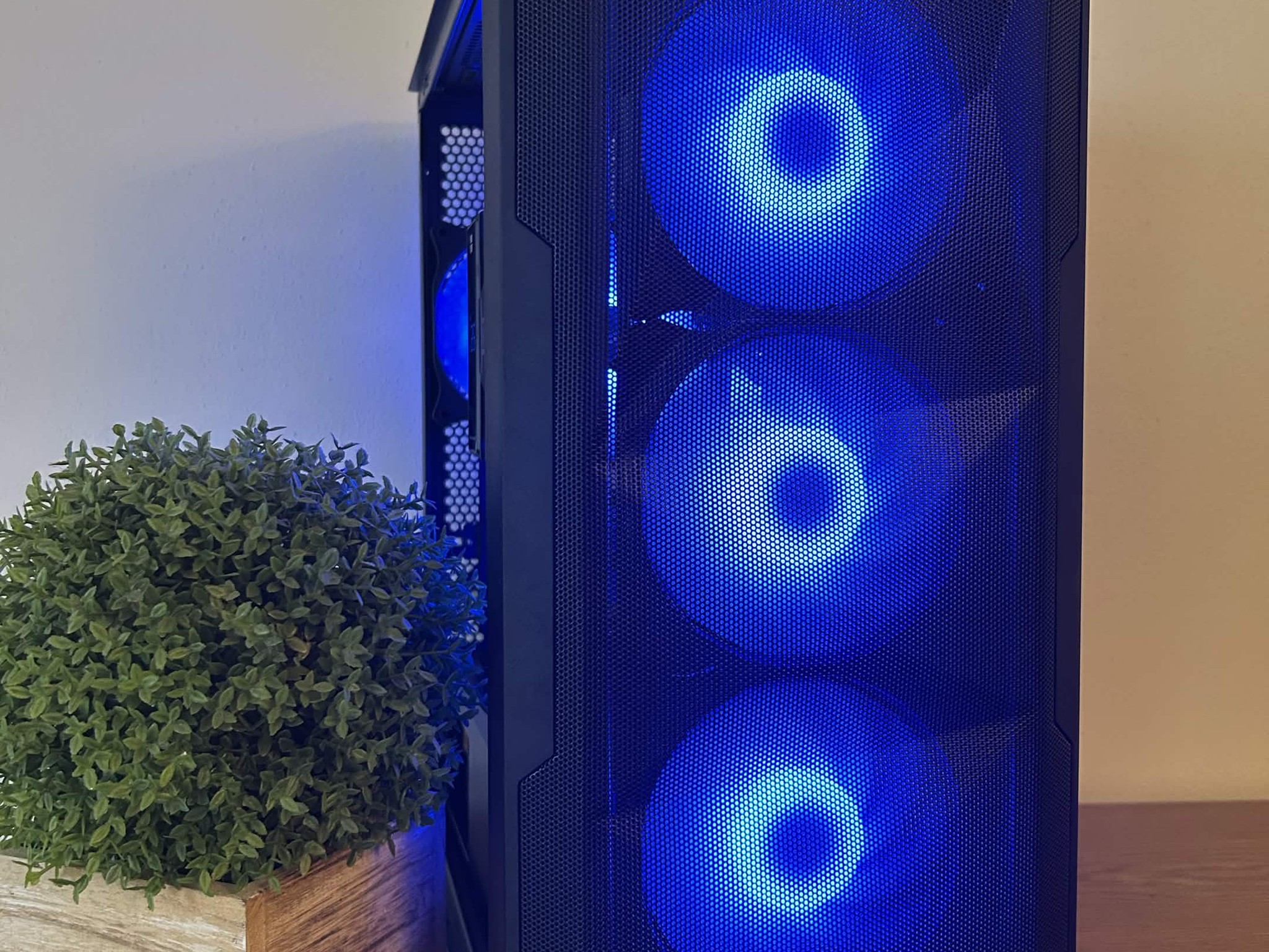 Gaming PC - GeForce RTX 4060 - Ryzen 5 5500 - 16GB RGB RAM - 1TB SSD Storage - WiFi & Bluetooth