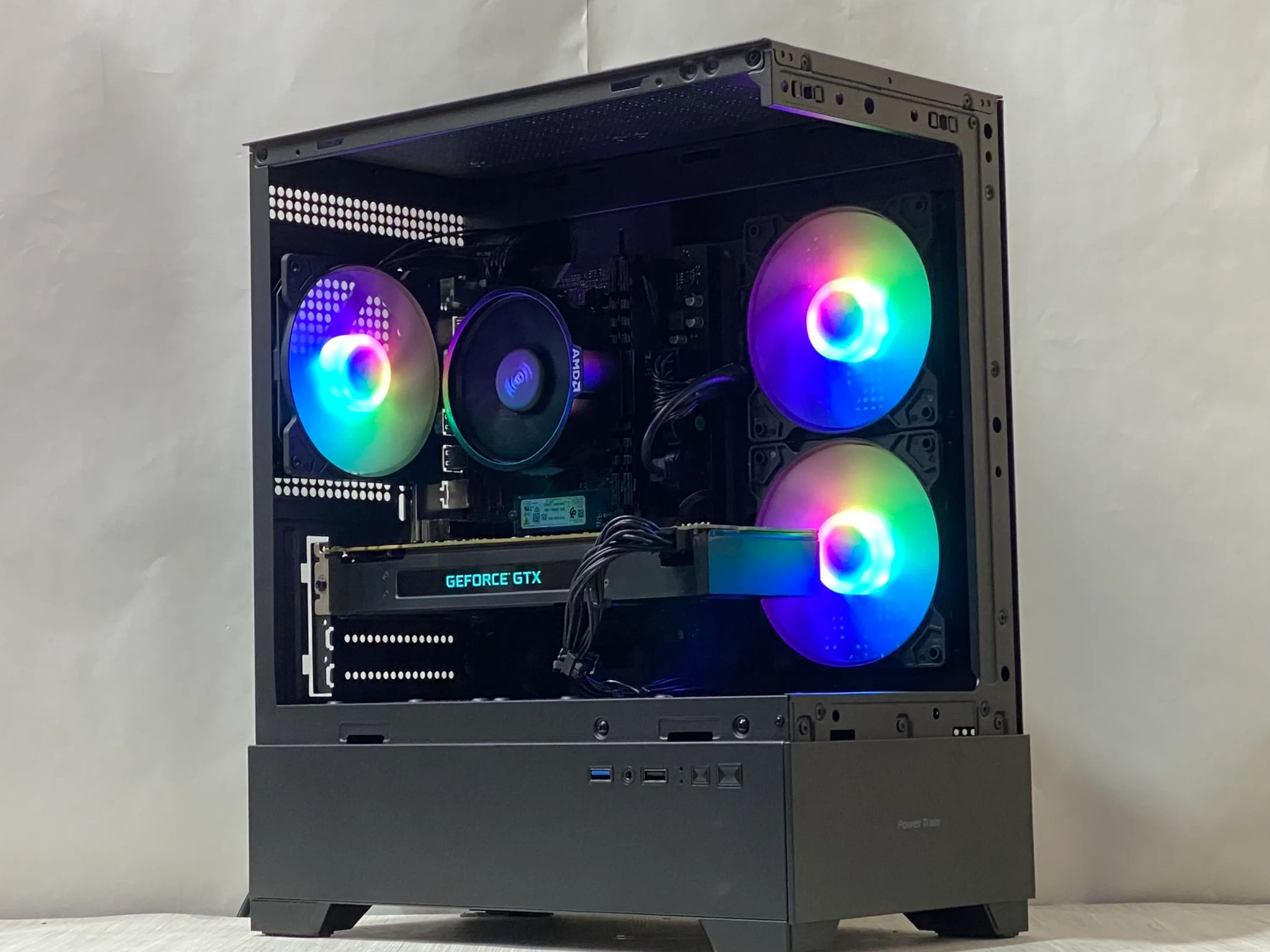 GTX 1070, Ryzen 5 2600, 16GB DDR4, 512GB NVMe SSD, WiFi - Budget Gaming PC