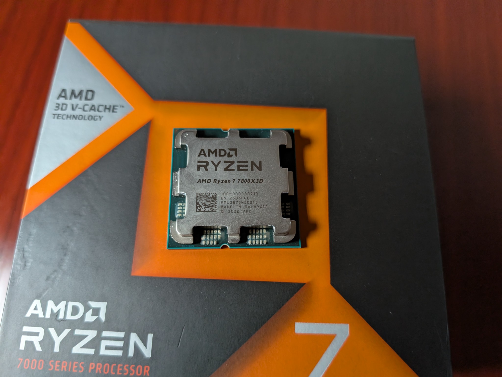 AMD Ryzen 7 7800X3D