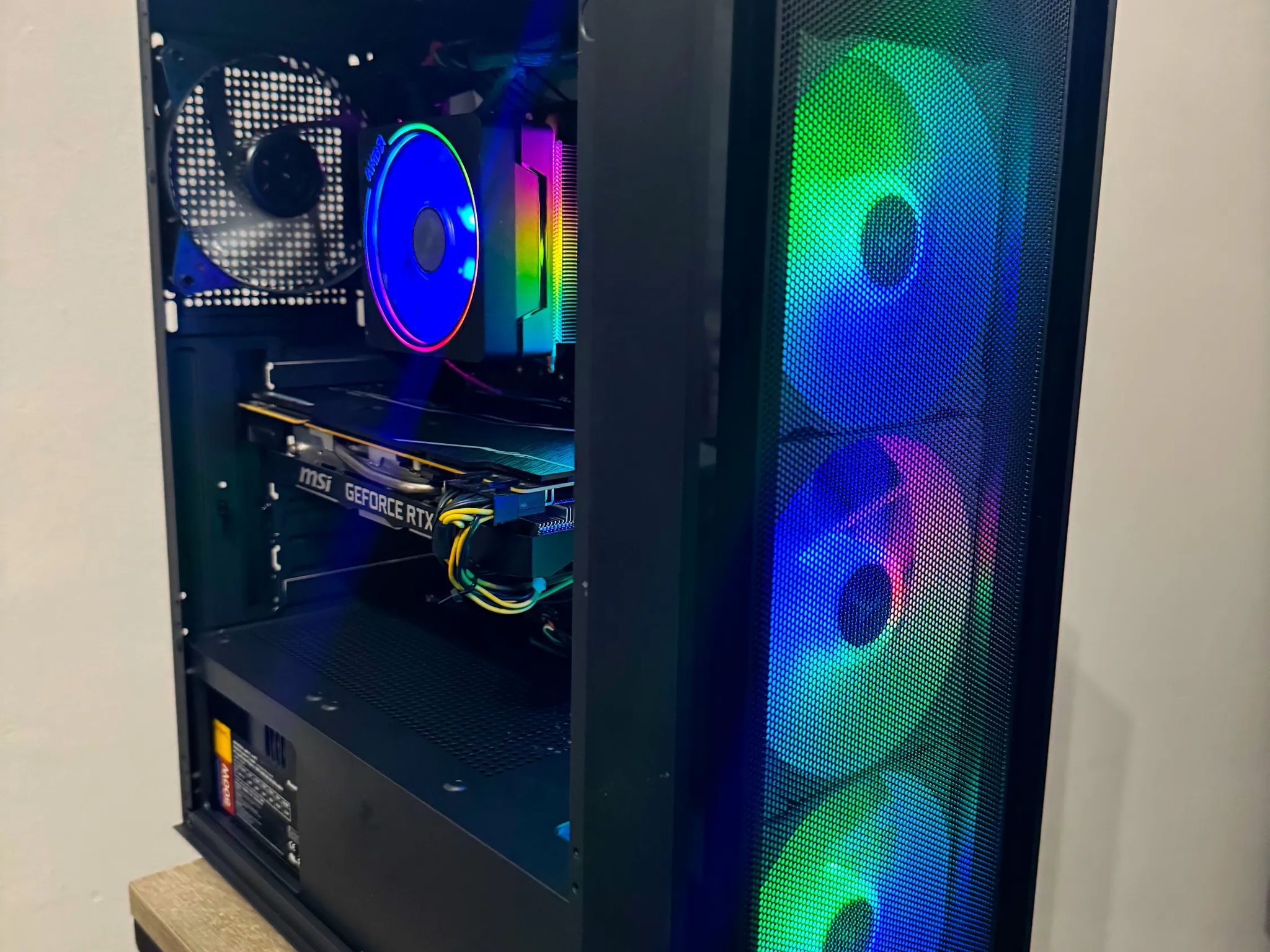 Gaming PC – Ryzen 7 2700X,RTX 2070 Super, 32GB Ram,360GB SSD+1TB HDD